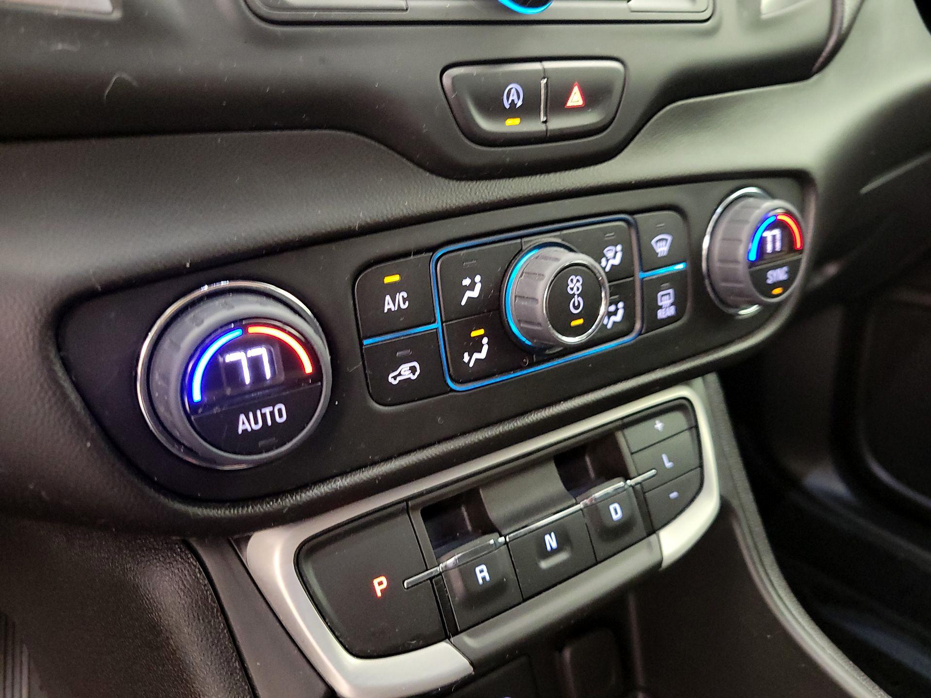 Thumbnail: 2023 GMC Terrain - 16