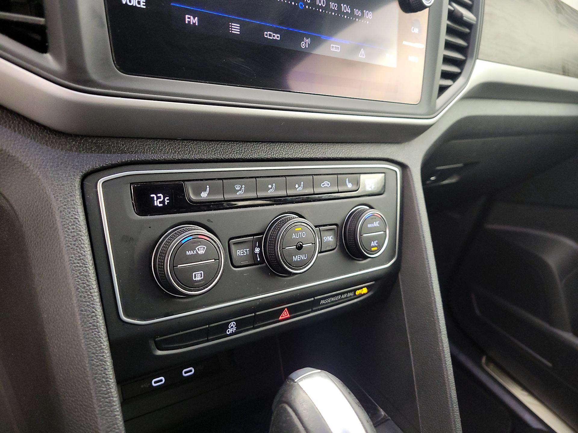 Thumbnail: 2021 Volkswagen Atlas - 16