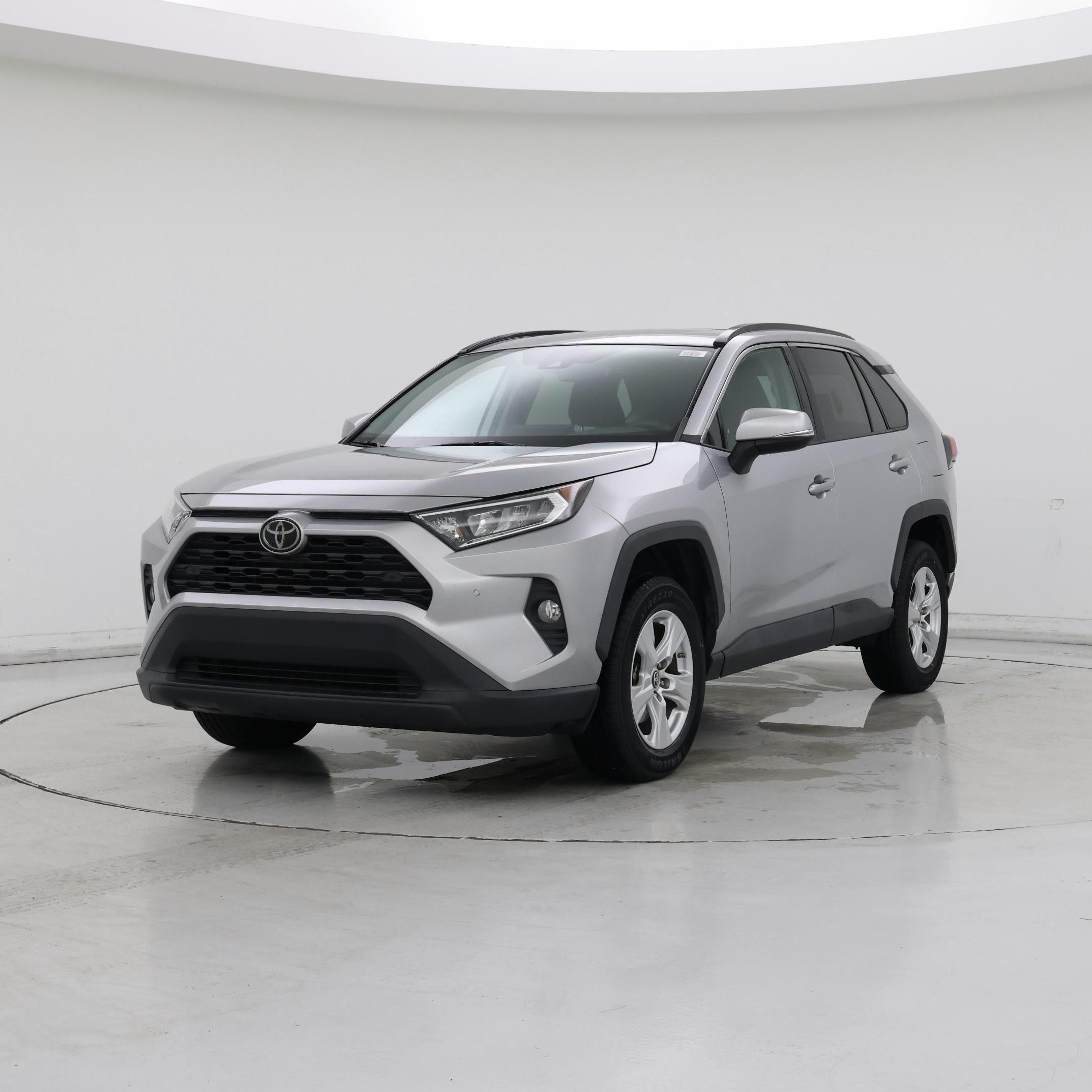 Thumbnail: 2019 Toyota RAV4 - 4