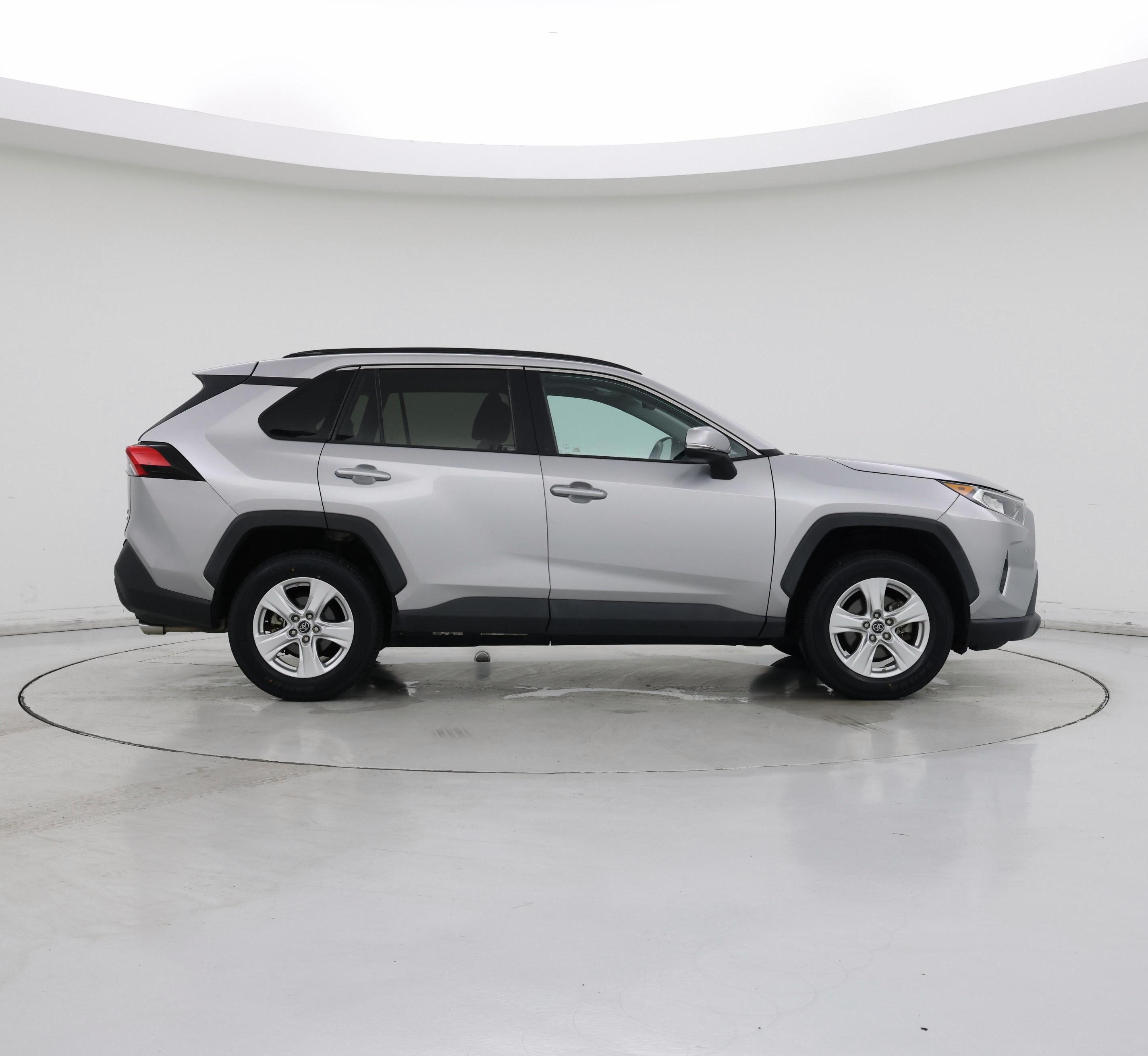 Thumbnail: 2019 Toyota RAV4 - 7