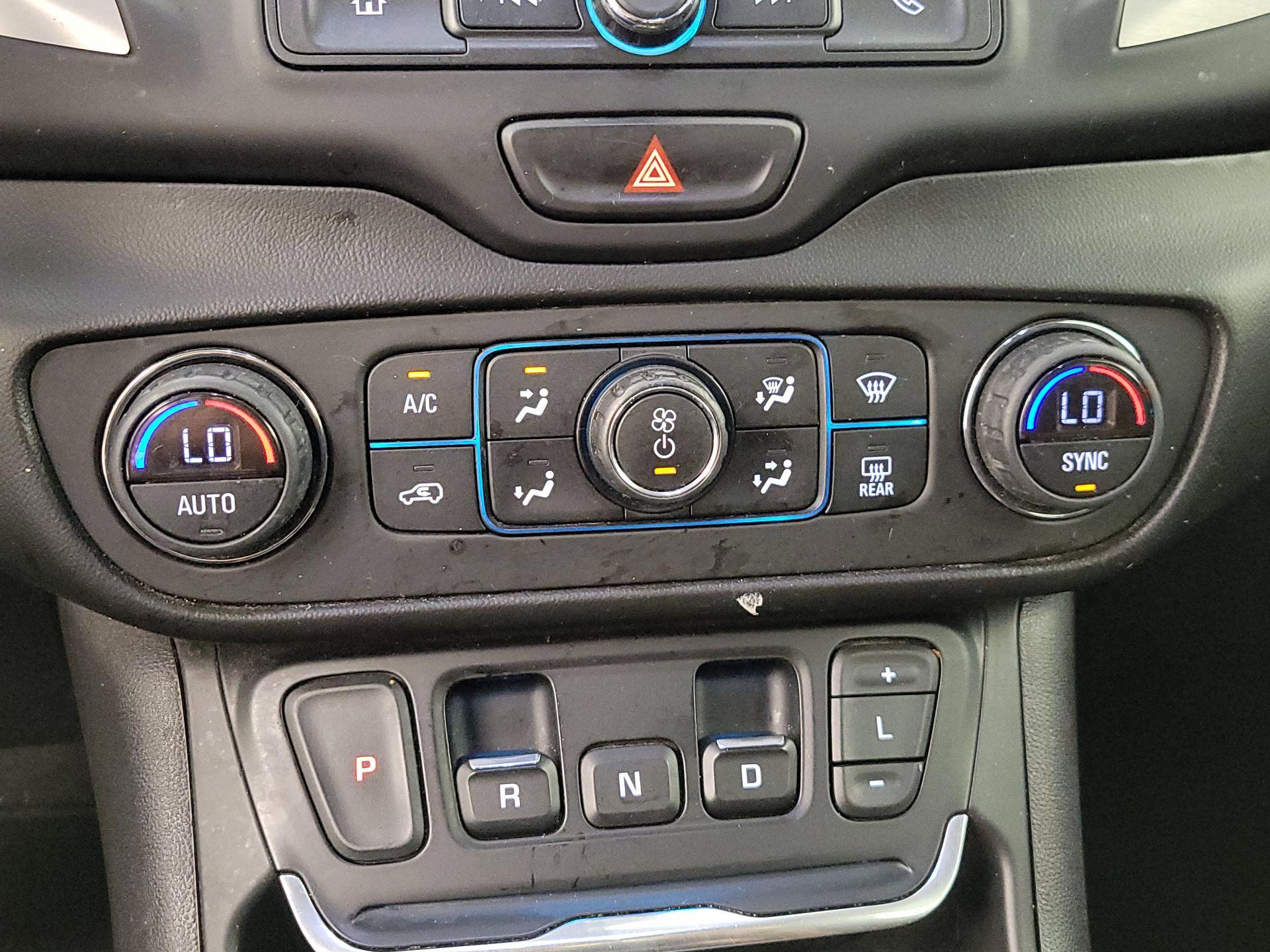 Thumbnail: 2021 GMC Terrain - 16