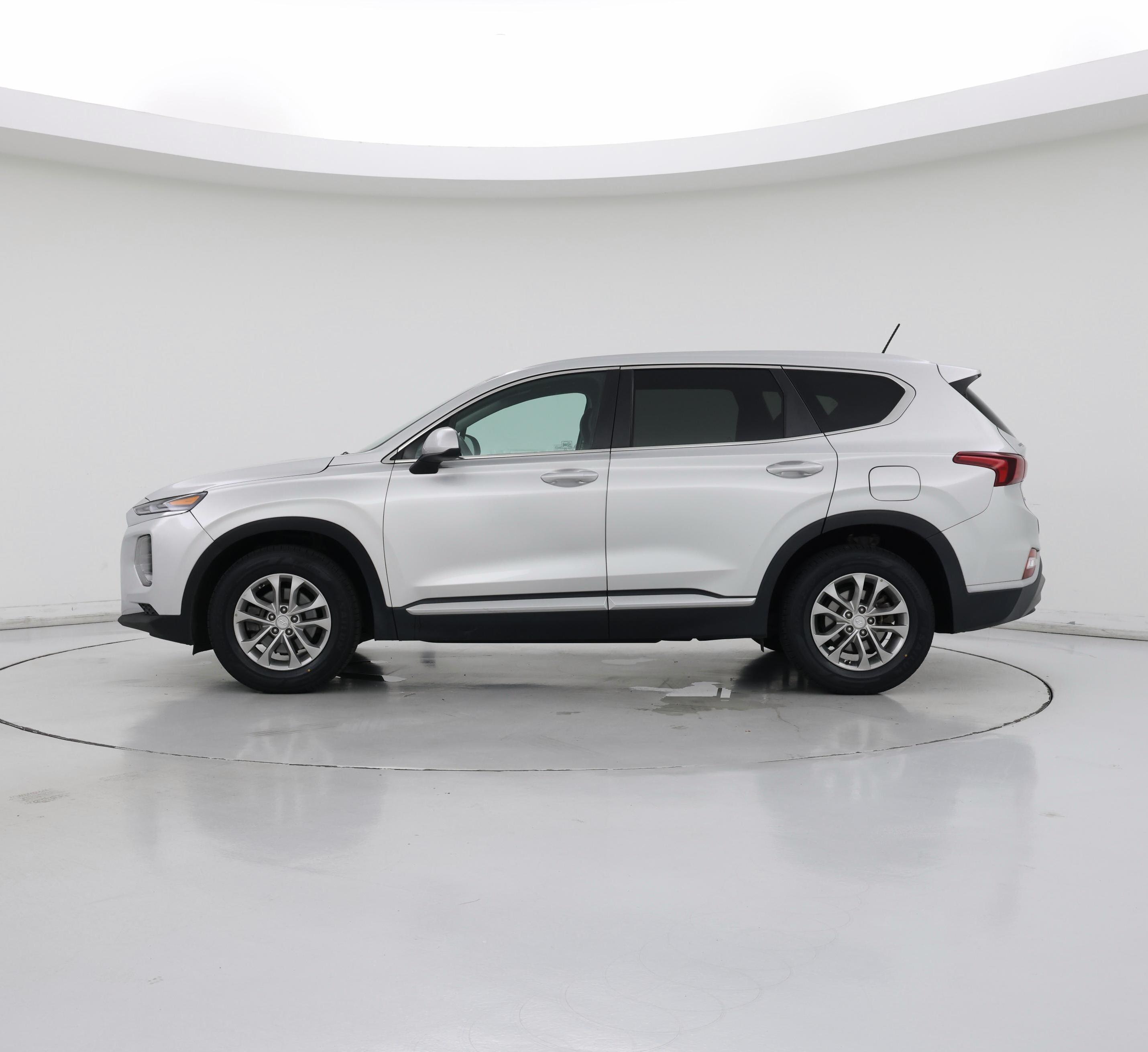 Thumbnail: 2019 Hyundai Santa Fe - 3
