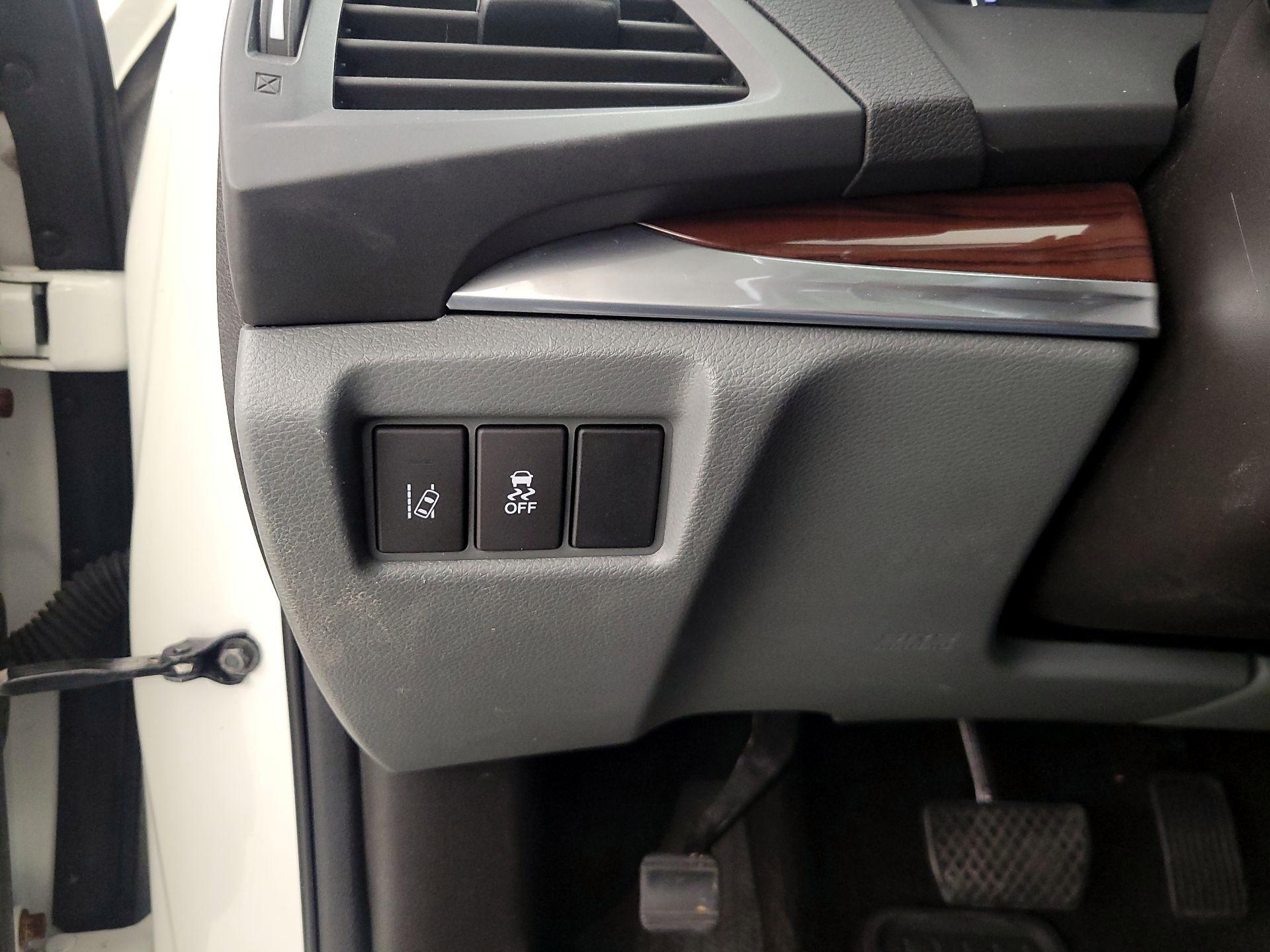 Thumbnail: 2016 Acura MDX - 13