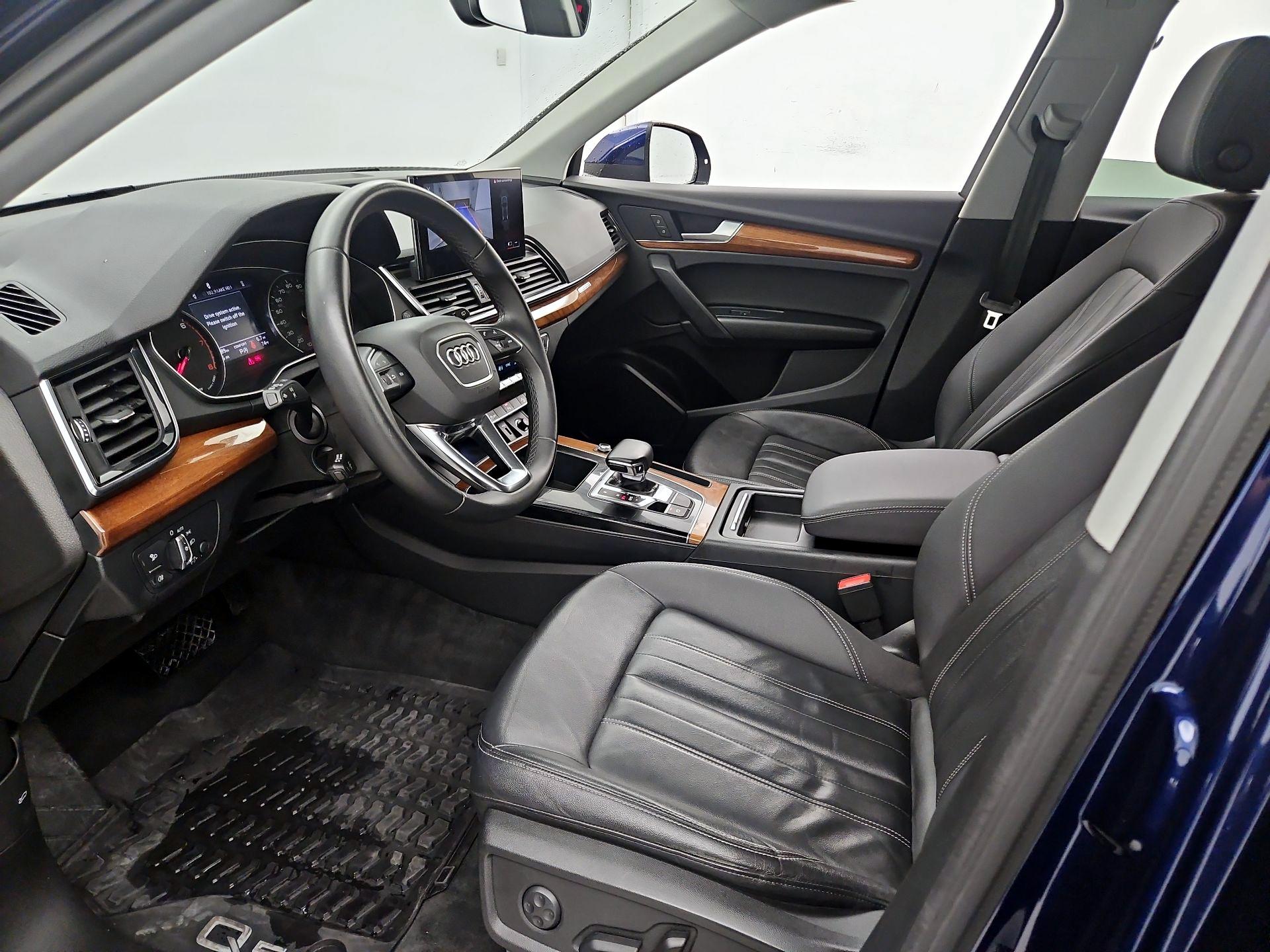 Thumbnail: 2022 Audi Q5 - 11