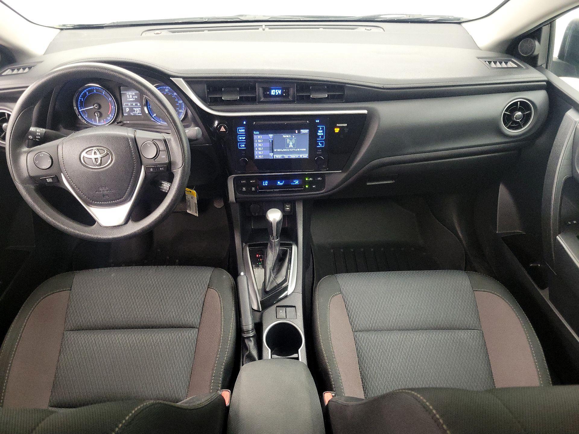 Thumbnail: 2017 Toyota Corolla - 9