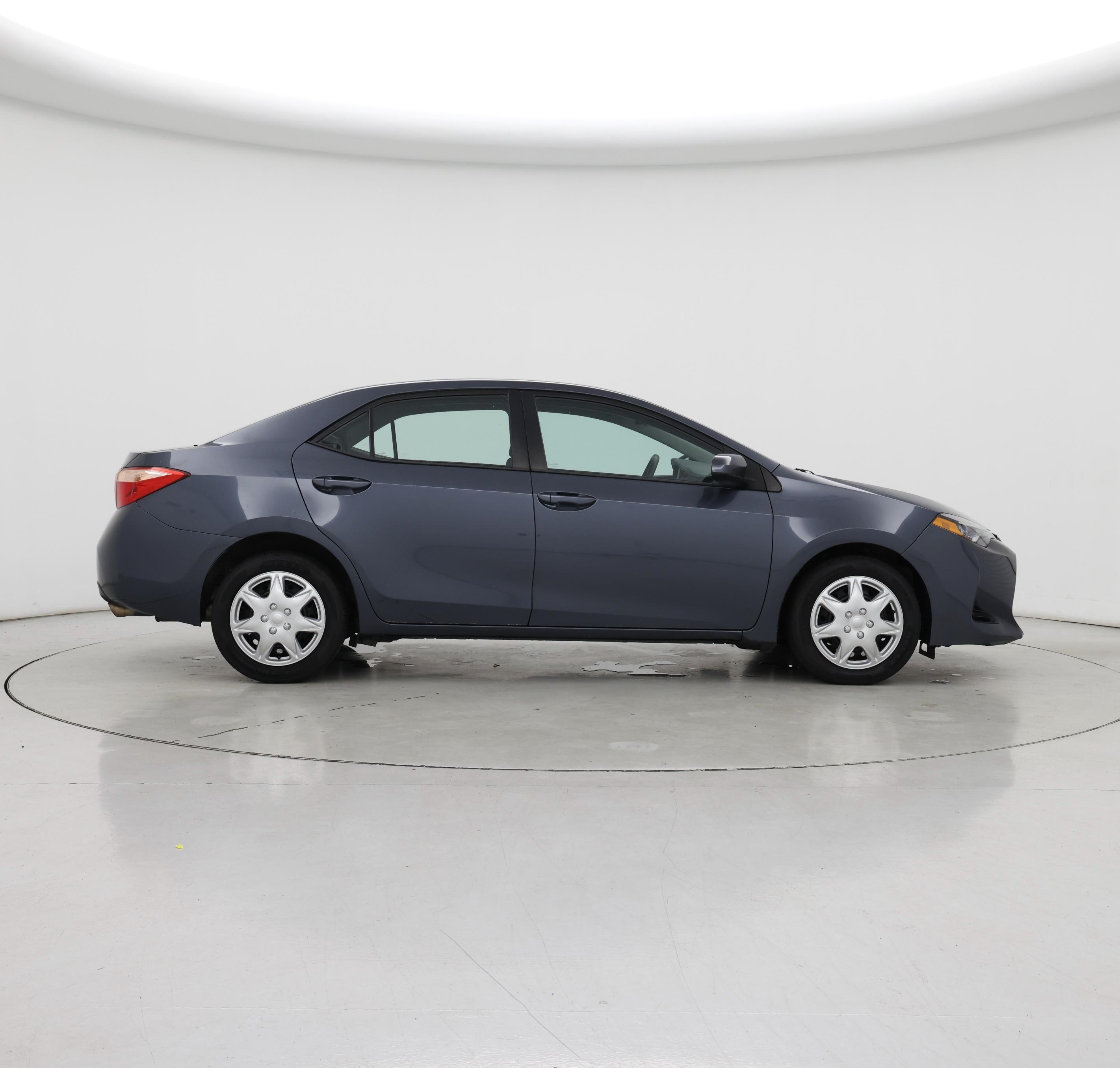 Thumbnail: 2017 Toyota Corolla - 7