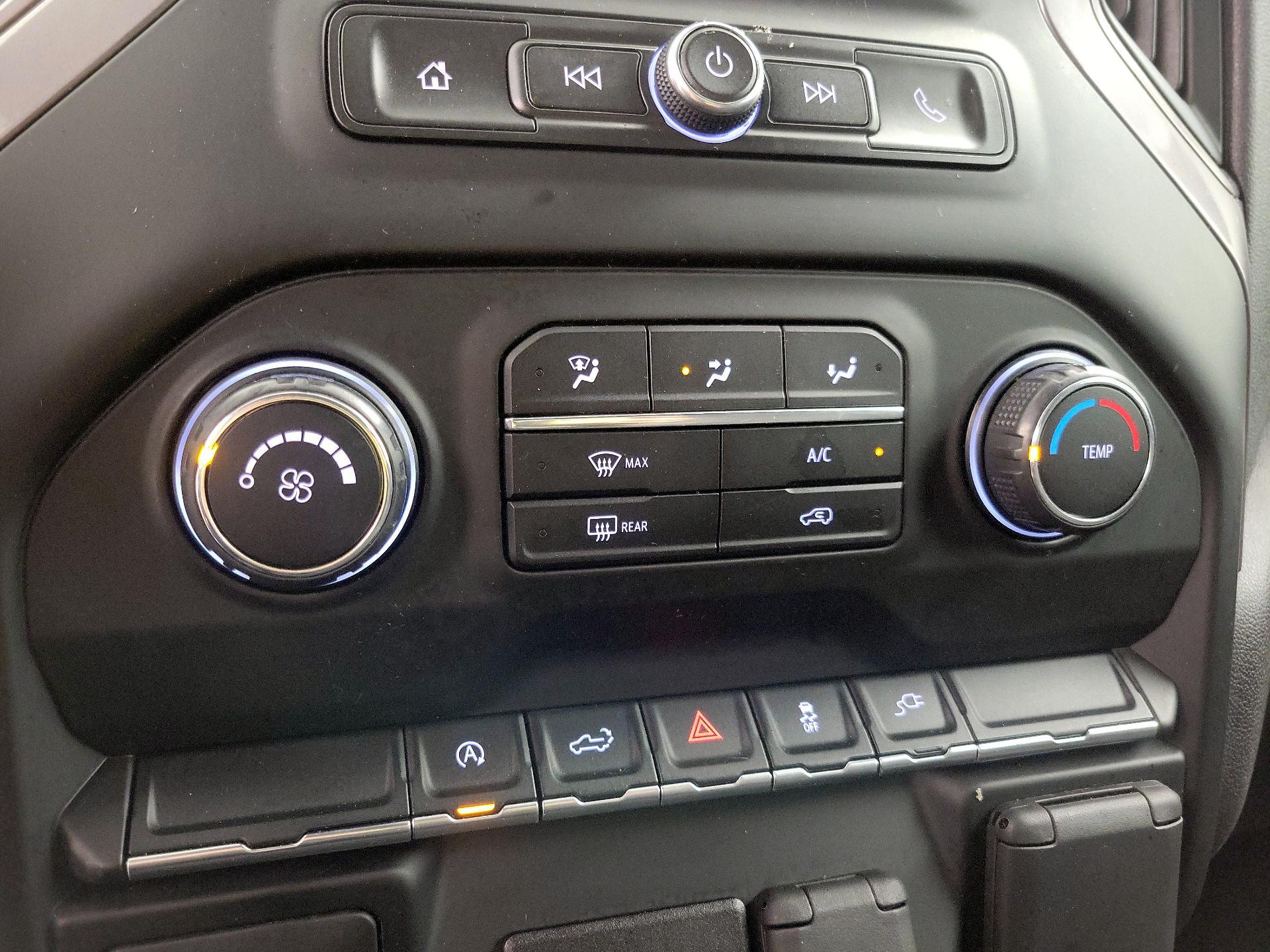 Thumbnail: 2020 Chevrolet Silverado 1500 - 16