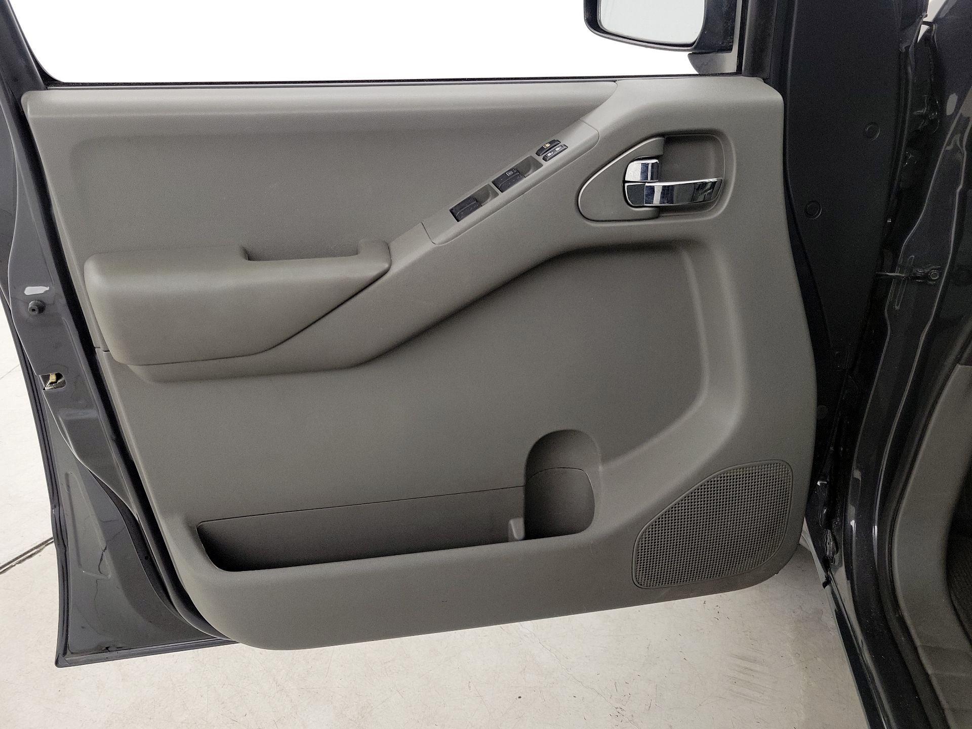Thumbnail: 2014 Nissan Frontier - 12