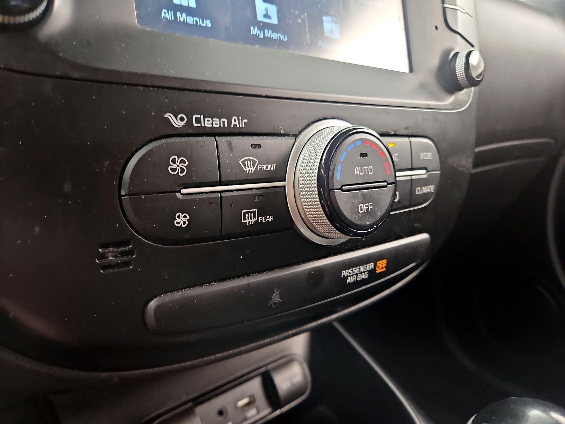 Thumbnail: 2019 Kia Soul - 16