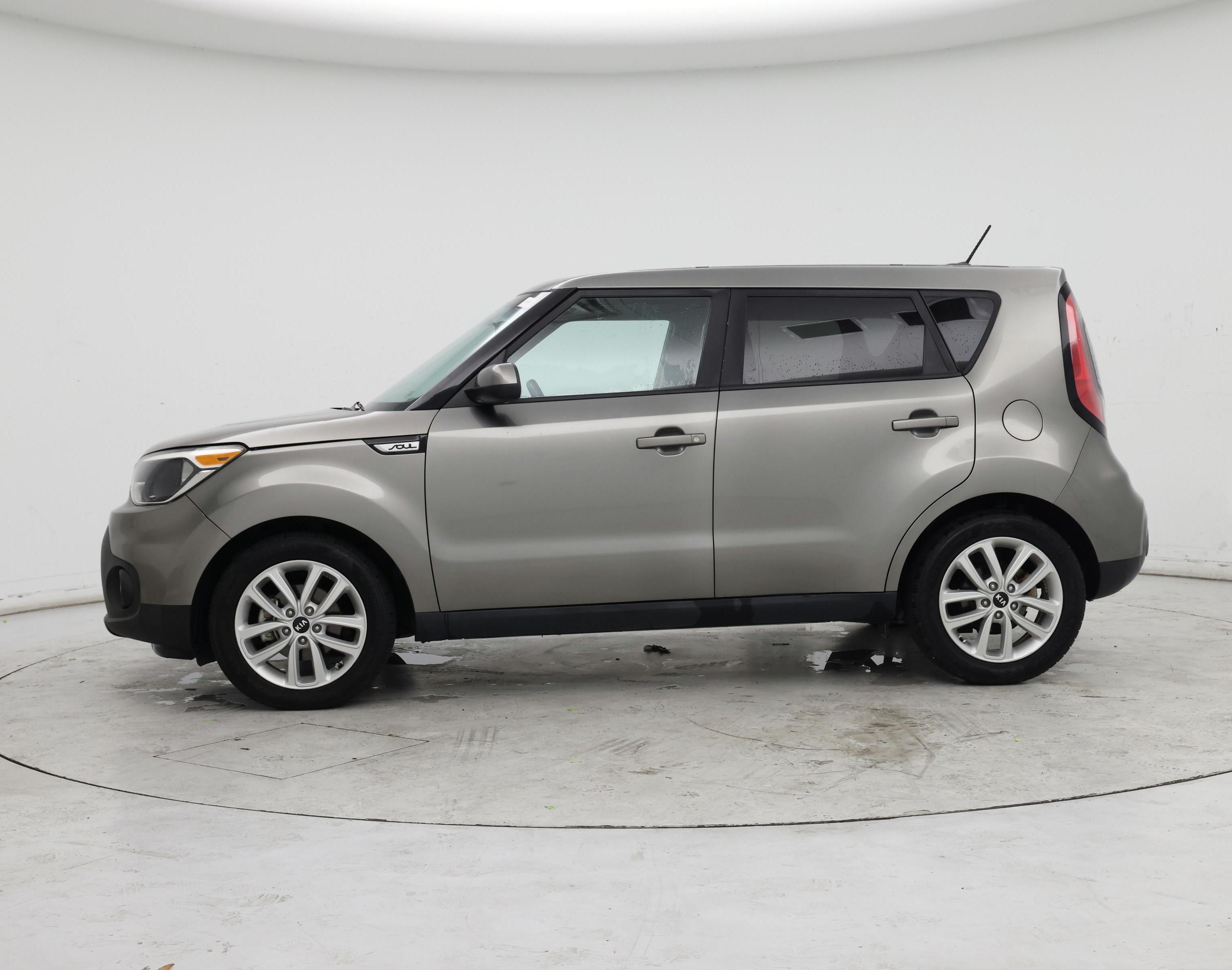 Thumbnail: 2019 Kia Soul - 3