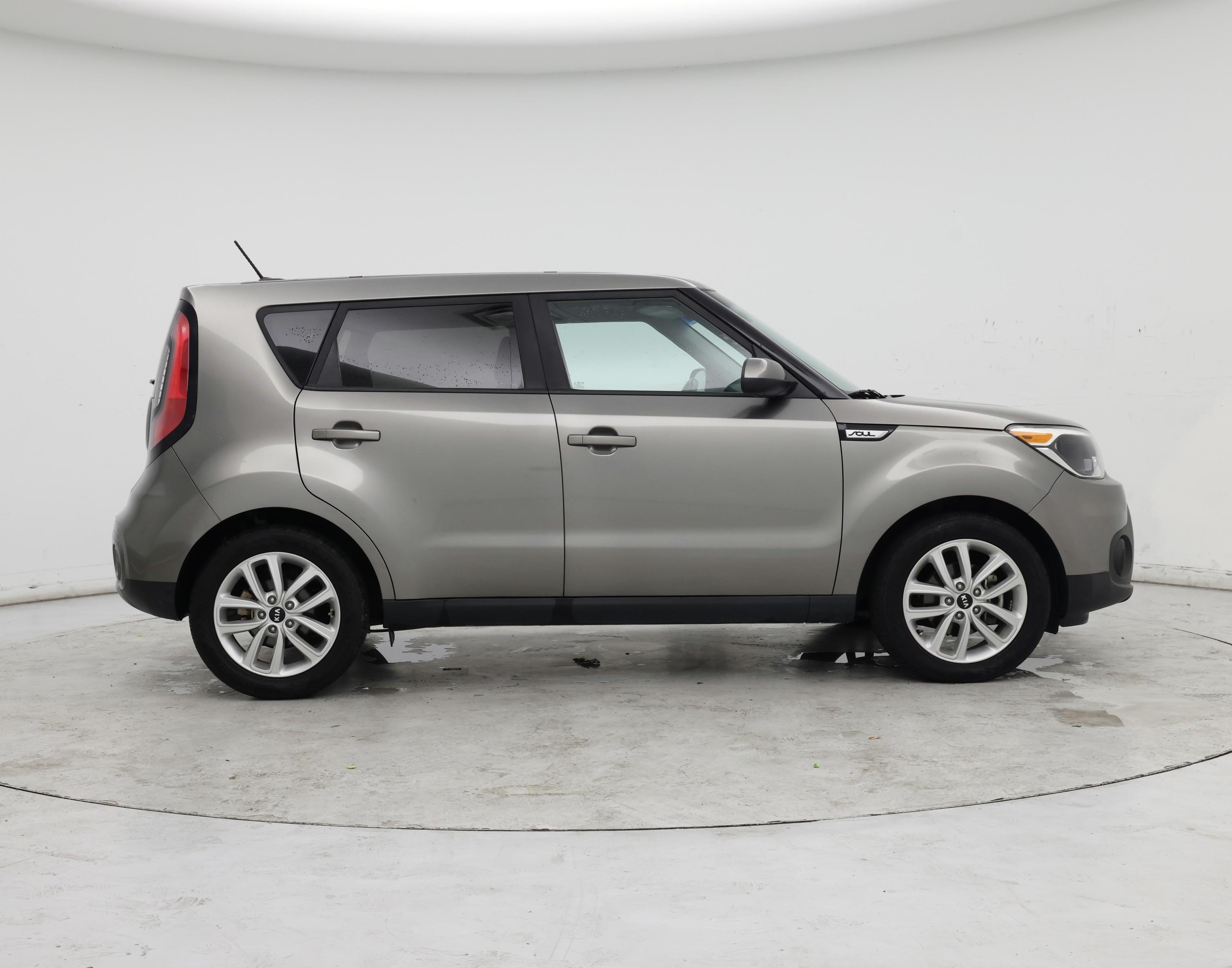 Thumbnail: 2019 Kia Soul - 7