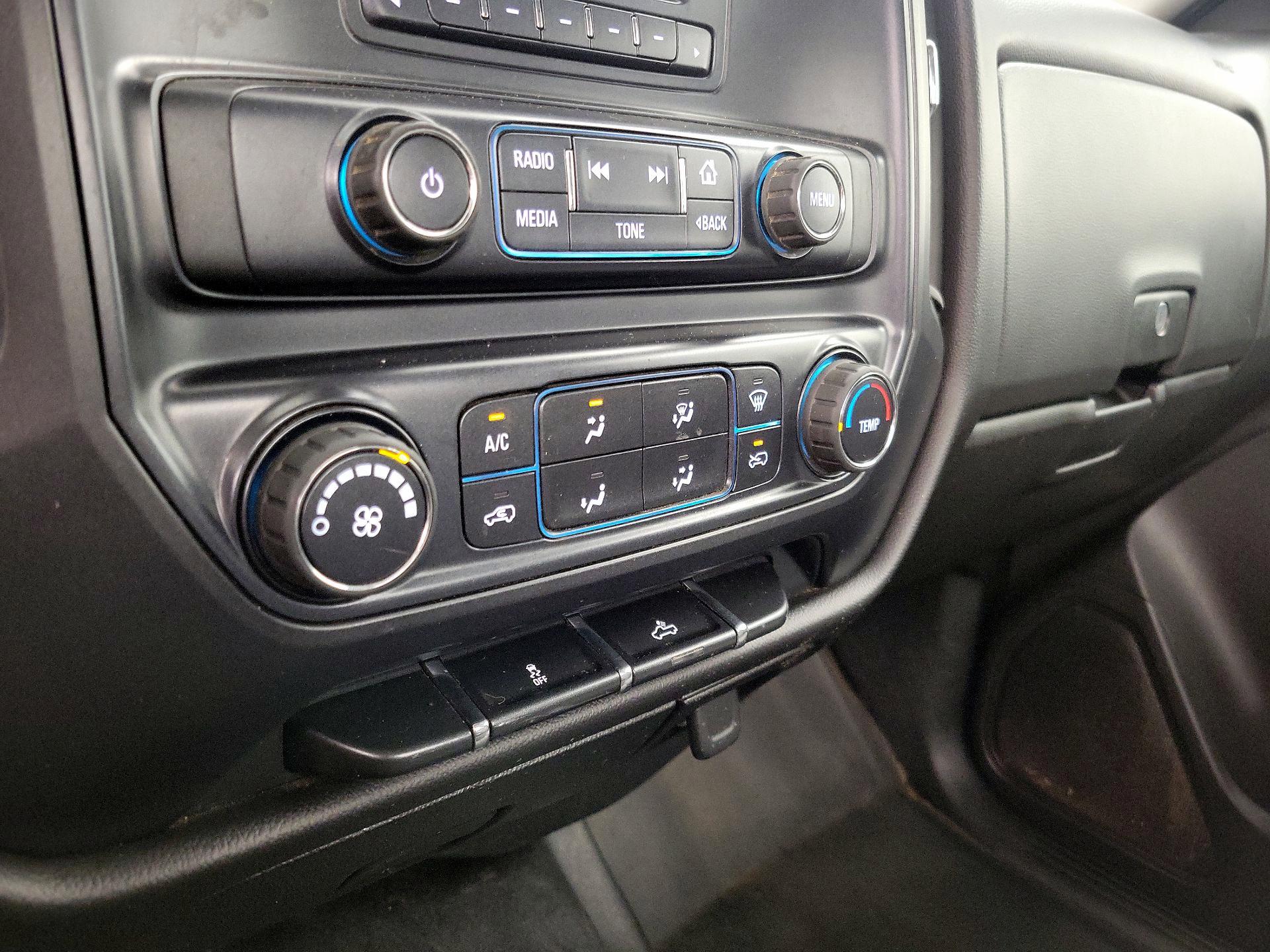 Thumbnail: 2014 Chevrolet Silverado 1500 - 15