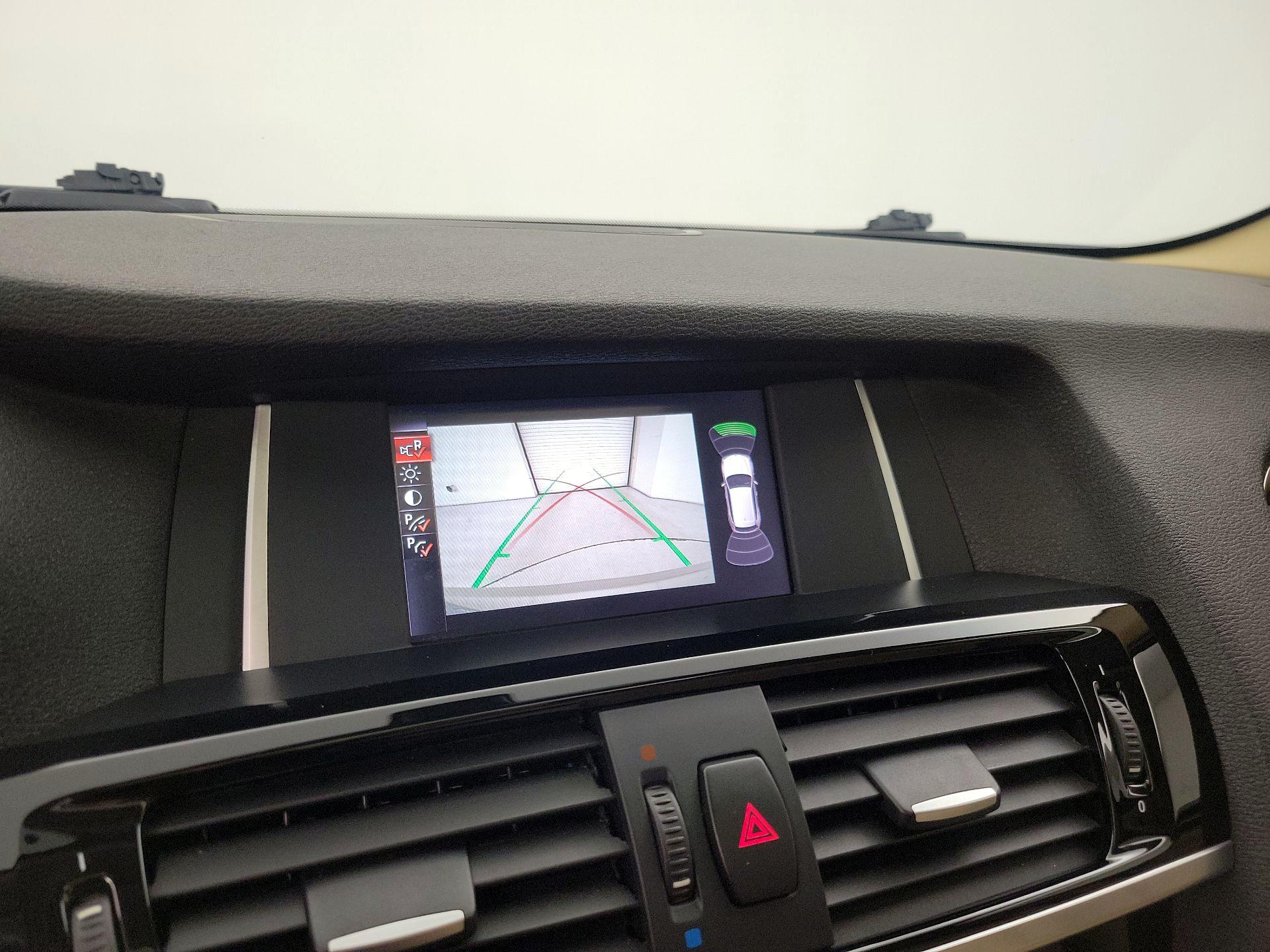 Thumbnail: 2016 BMW X3 - 14