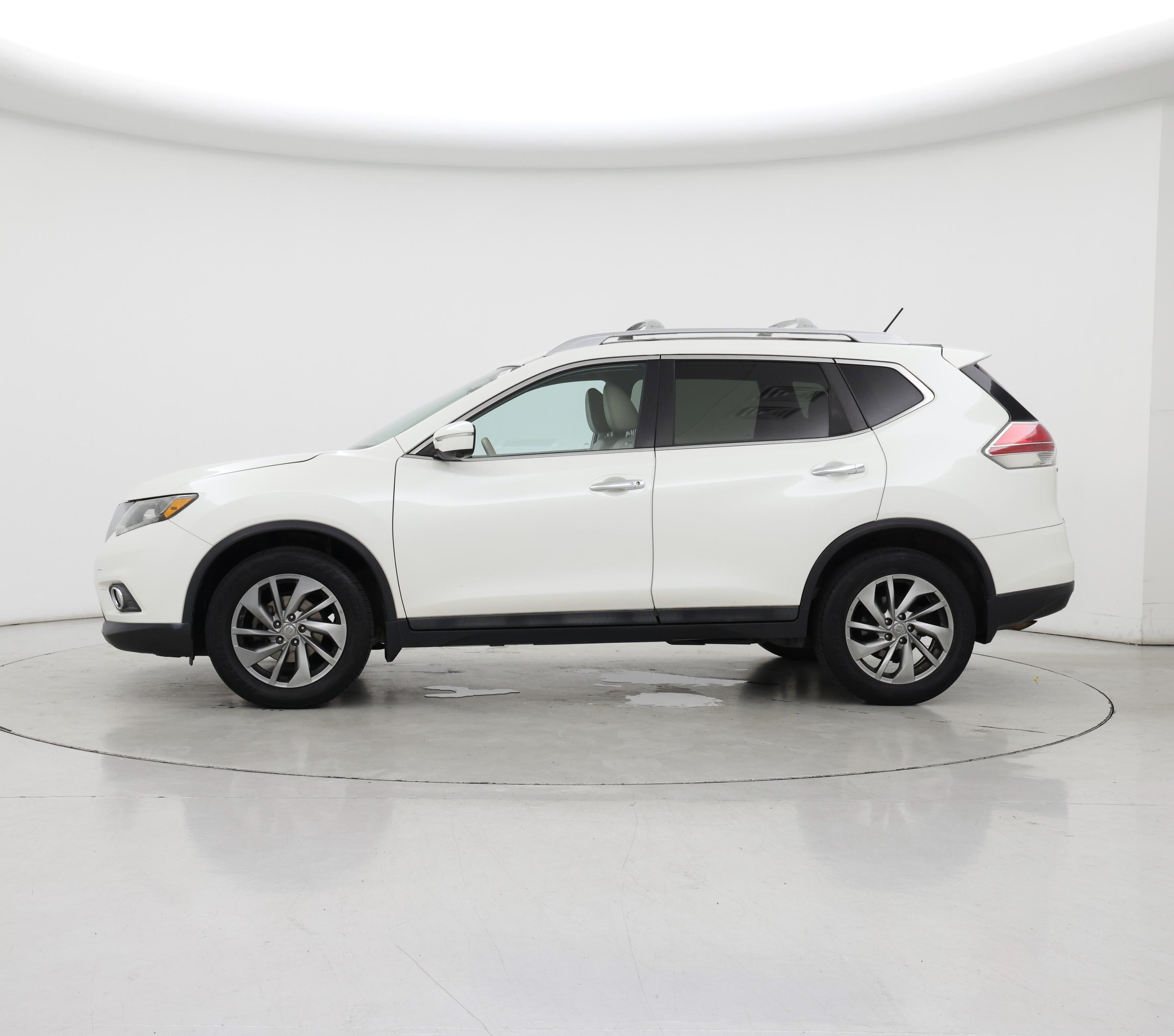 Thumbnail: 2015 Nissan Rogue - 3