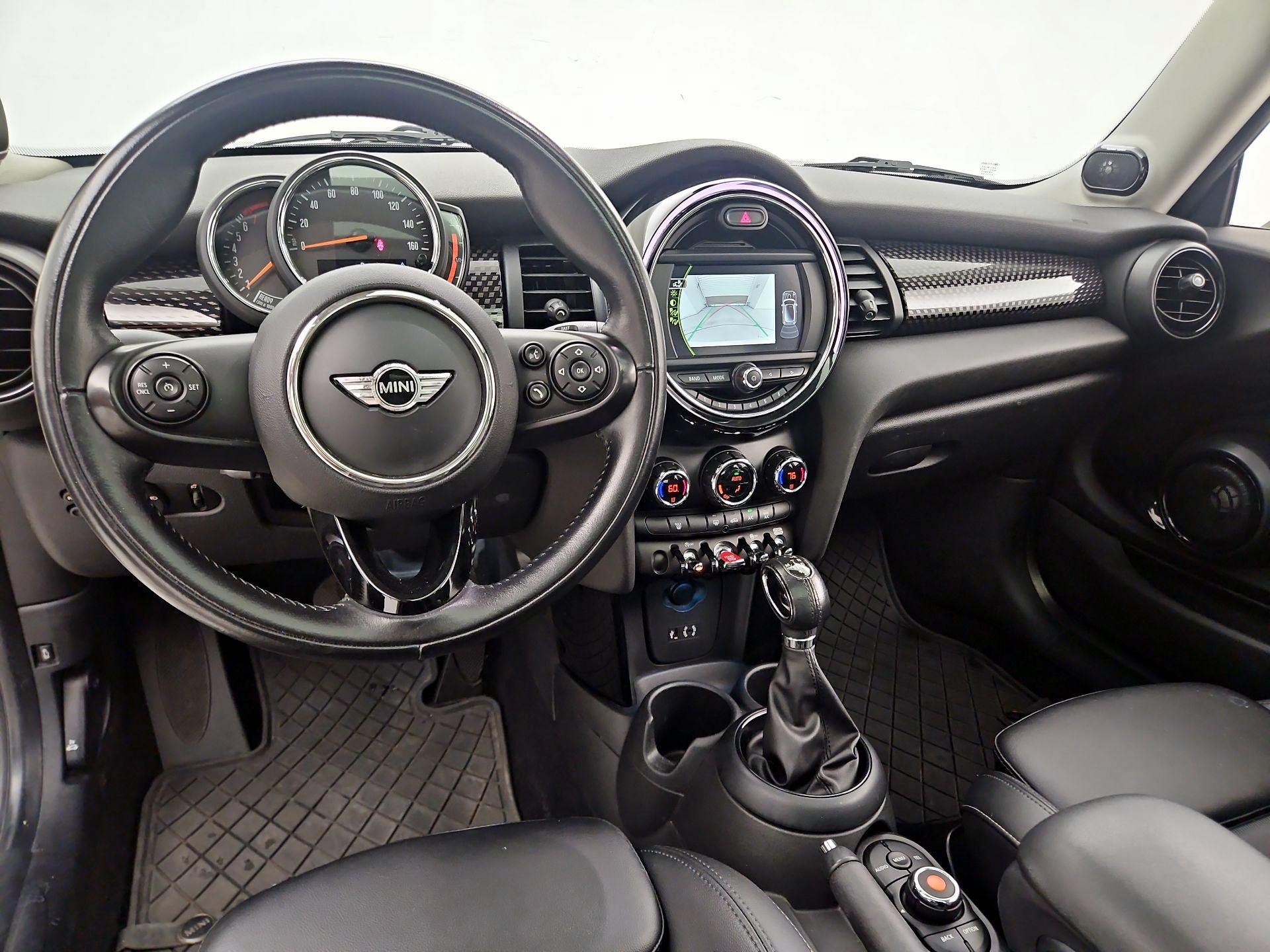 Thumbnail: 2018 MINI Cooper Hardtop - 9