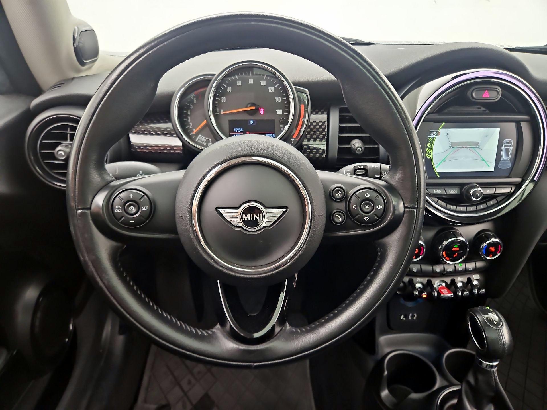 Thumbnail: 2018 MINI Cooper Hardtop - 10