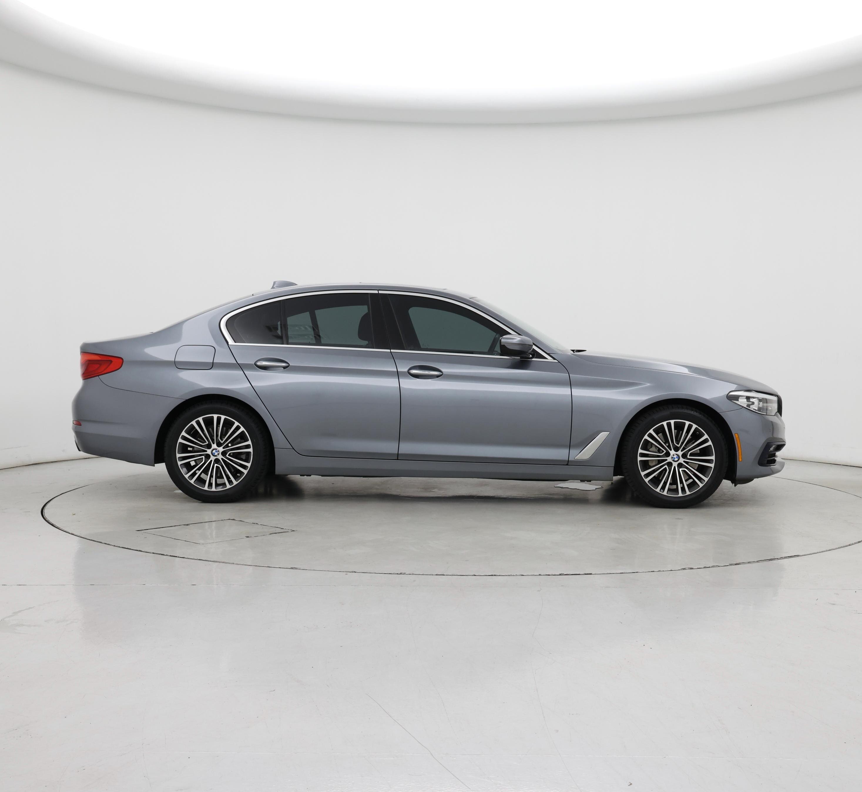 Thumbnail: 2018 BMW 5 Series - 7
