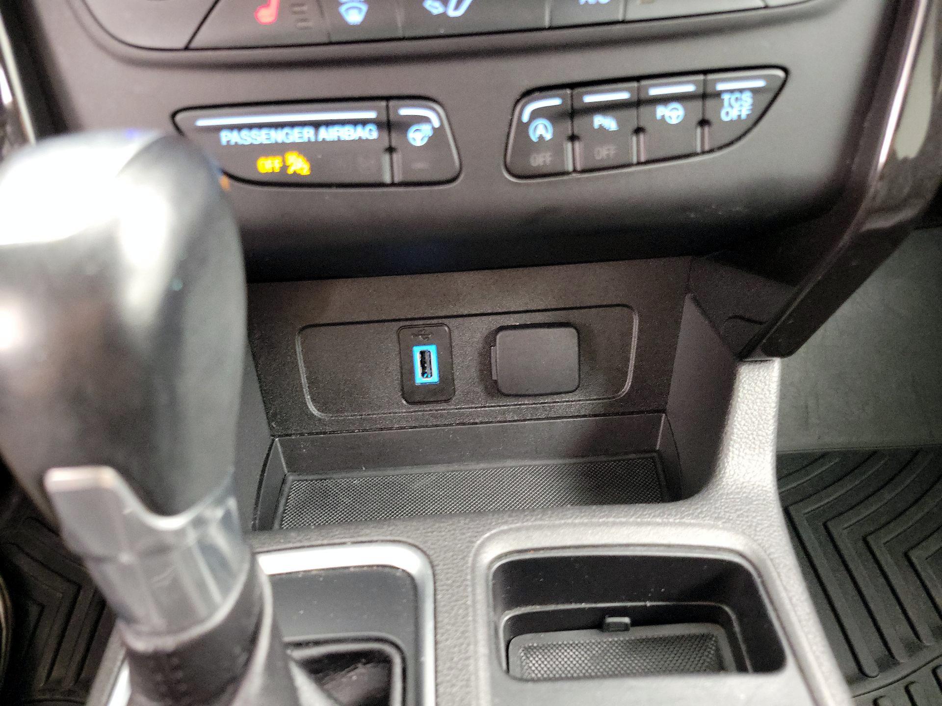 Thumbnail: 2018 Ford Escape - 19