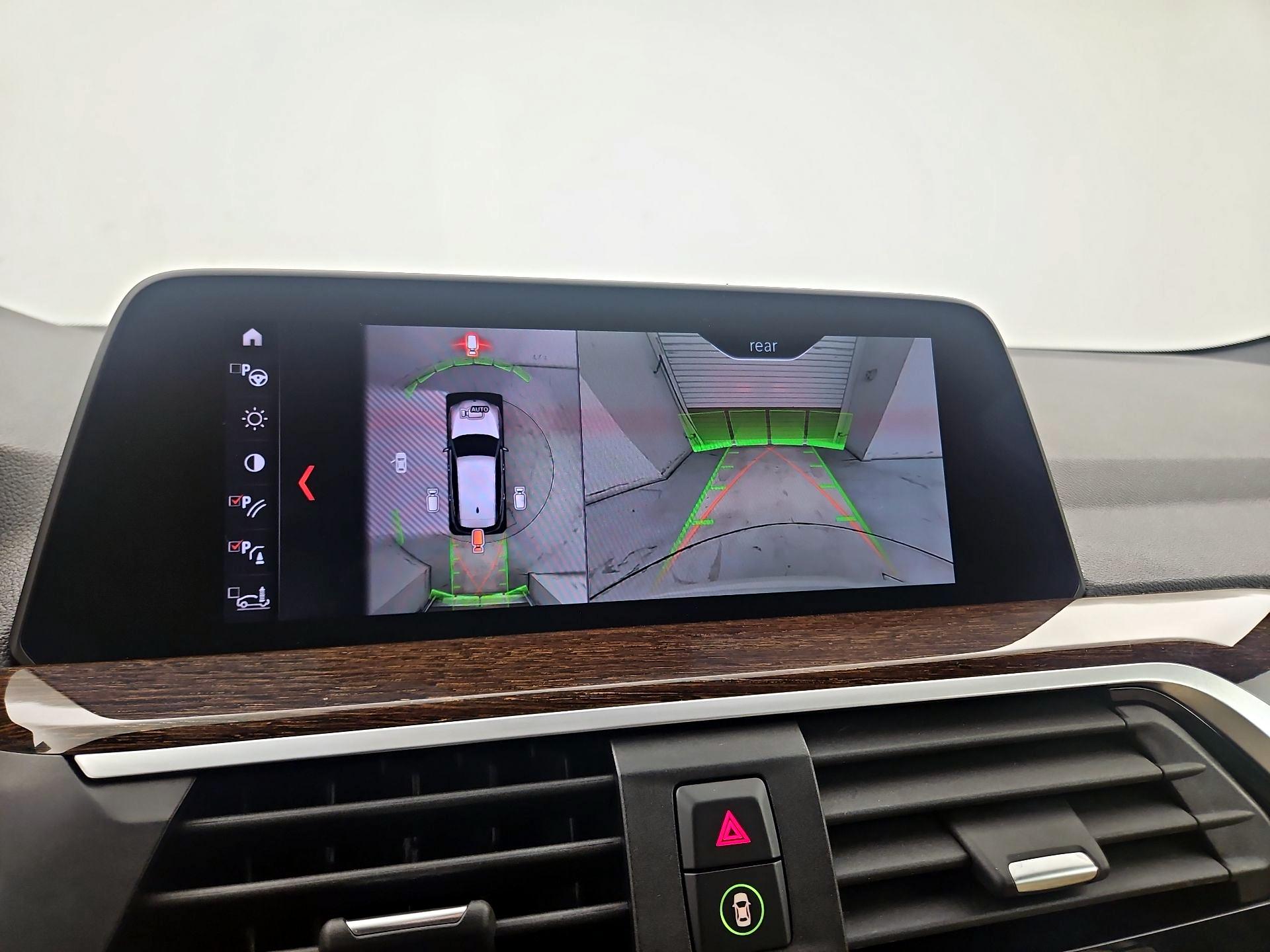 Thumbnail: 2021 BMW X3 - 14