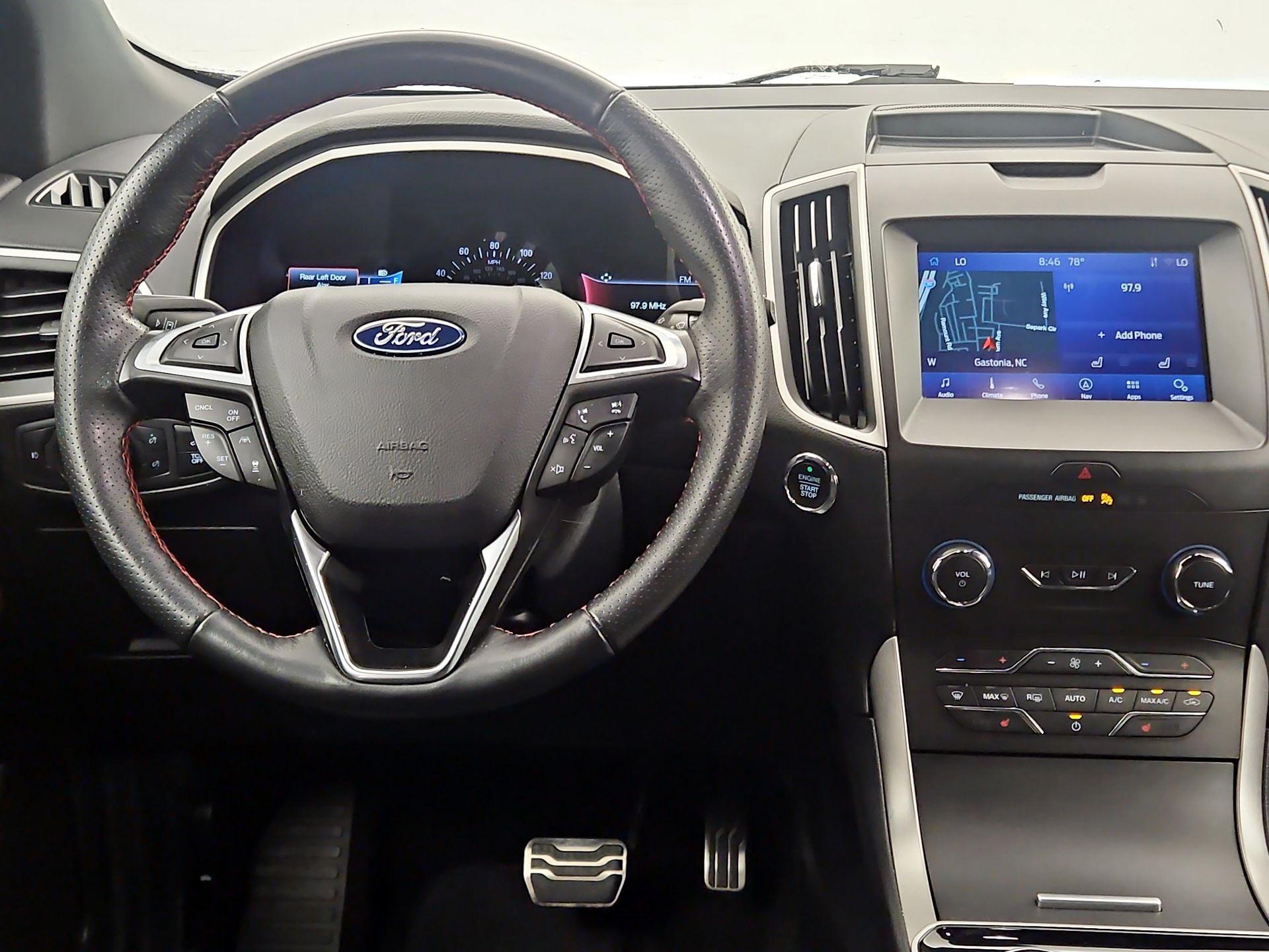 Thumbnail: 2020 Ford Edge - 10