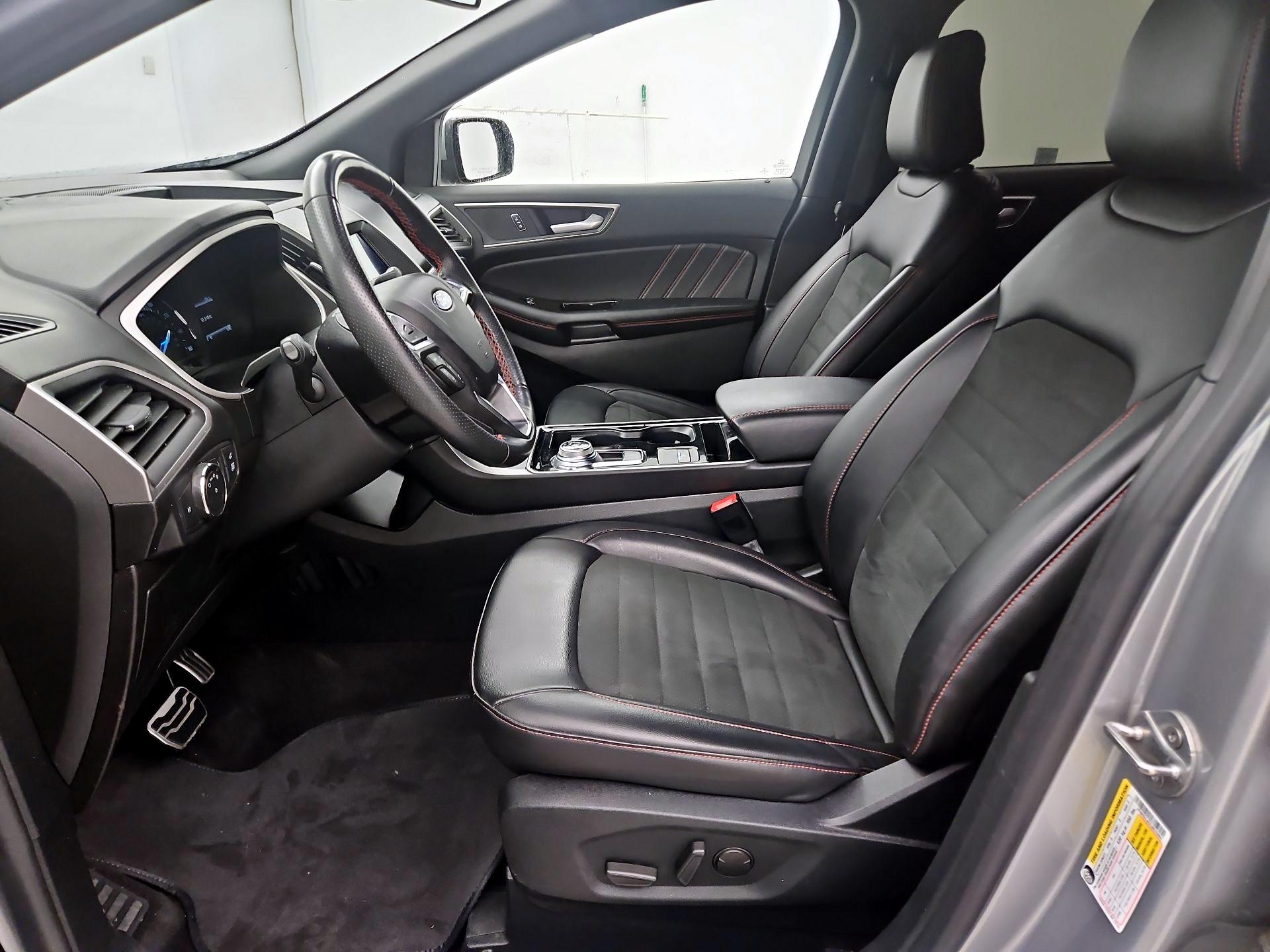 Thumbnail: 2020 Ford Edge - 11