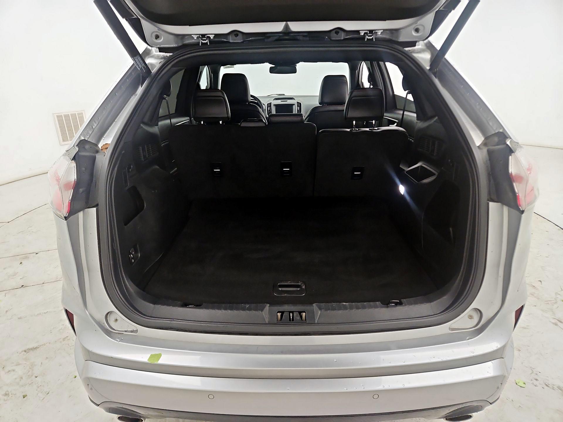 Thumbnail: 2020 Ford Edge - 20