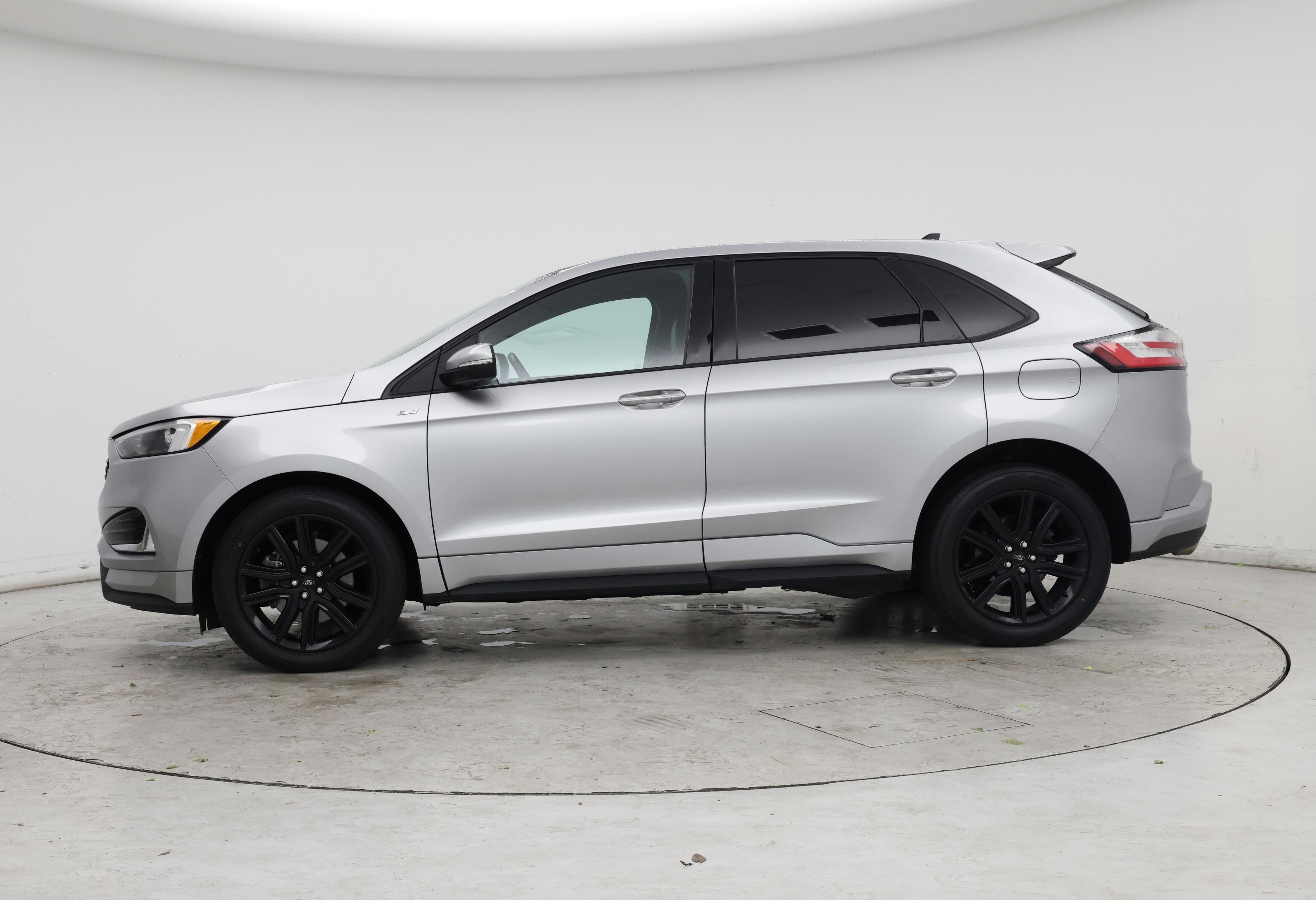 Thumbnail: 2020 Ford Edge - 3