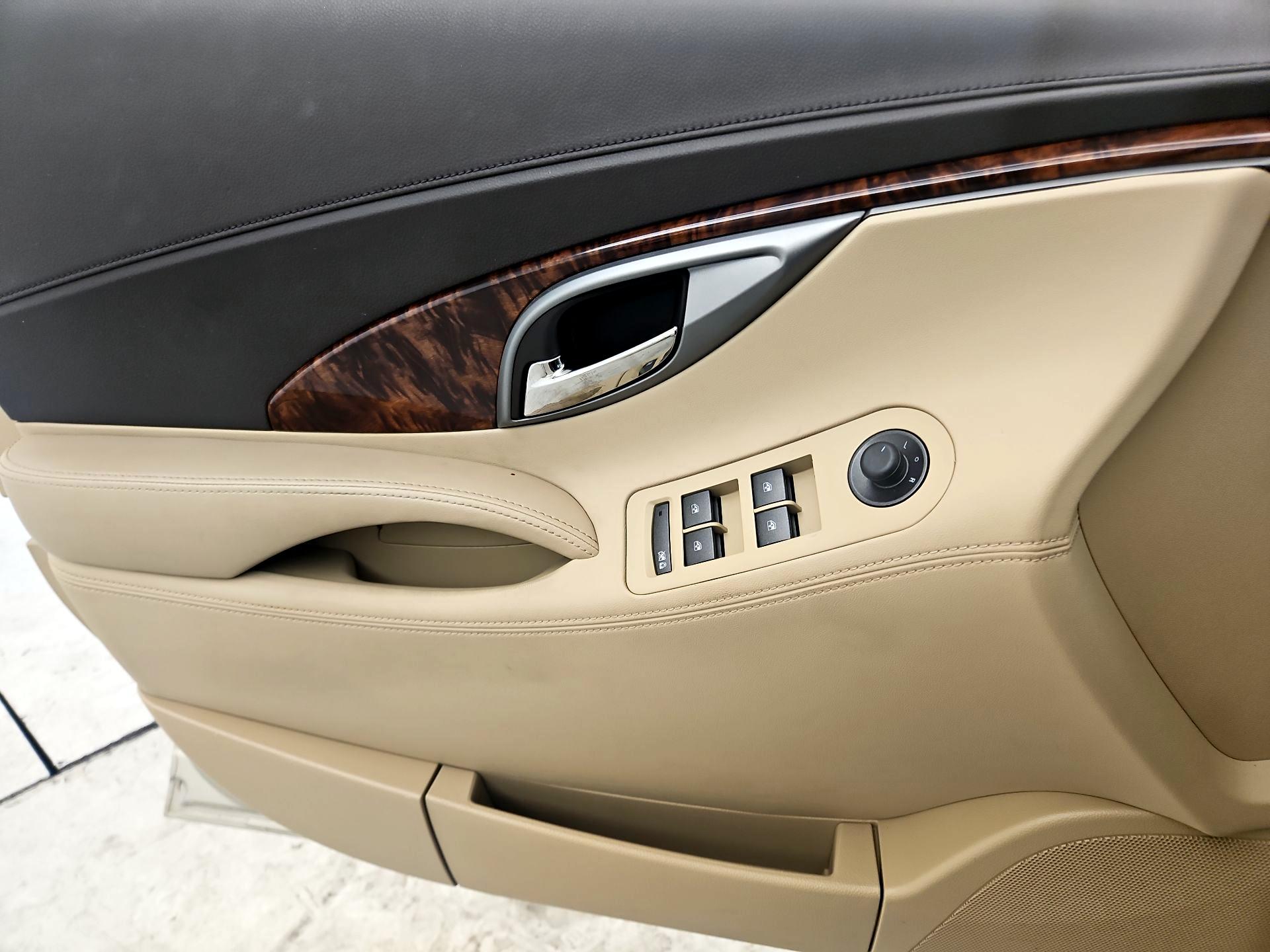 Thumbnail: 2013 Buick LaCrosse - 12