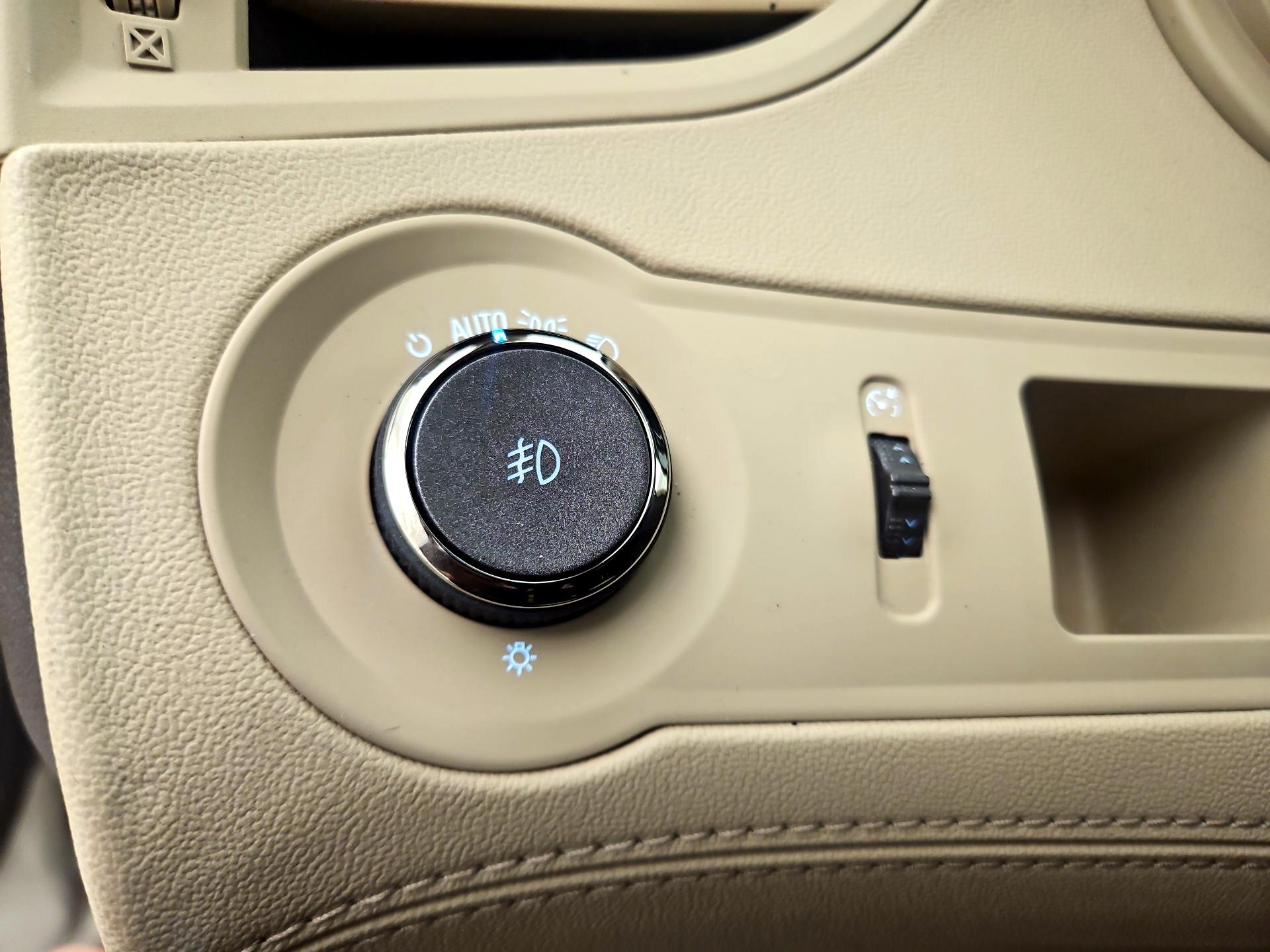 Thumbnail: 2013 Buick LaCrosse - 13