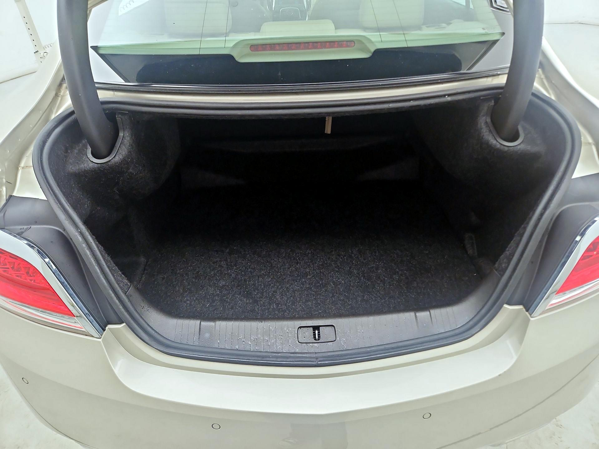 Thumbnail: 2013 Buick LaCrosse - 19