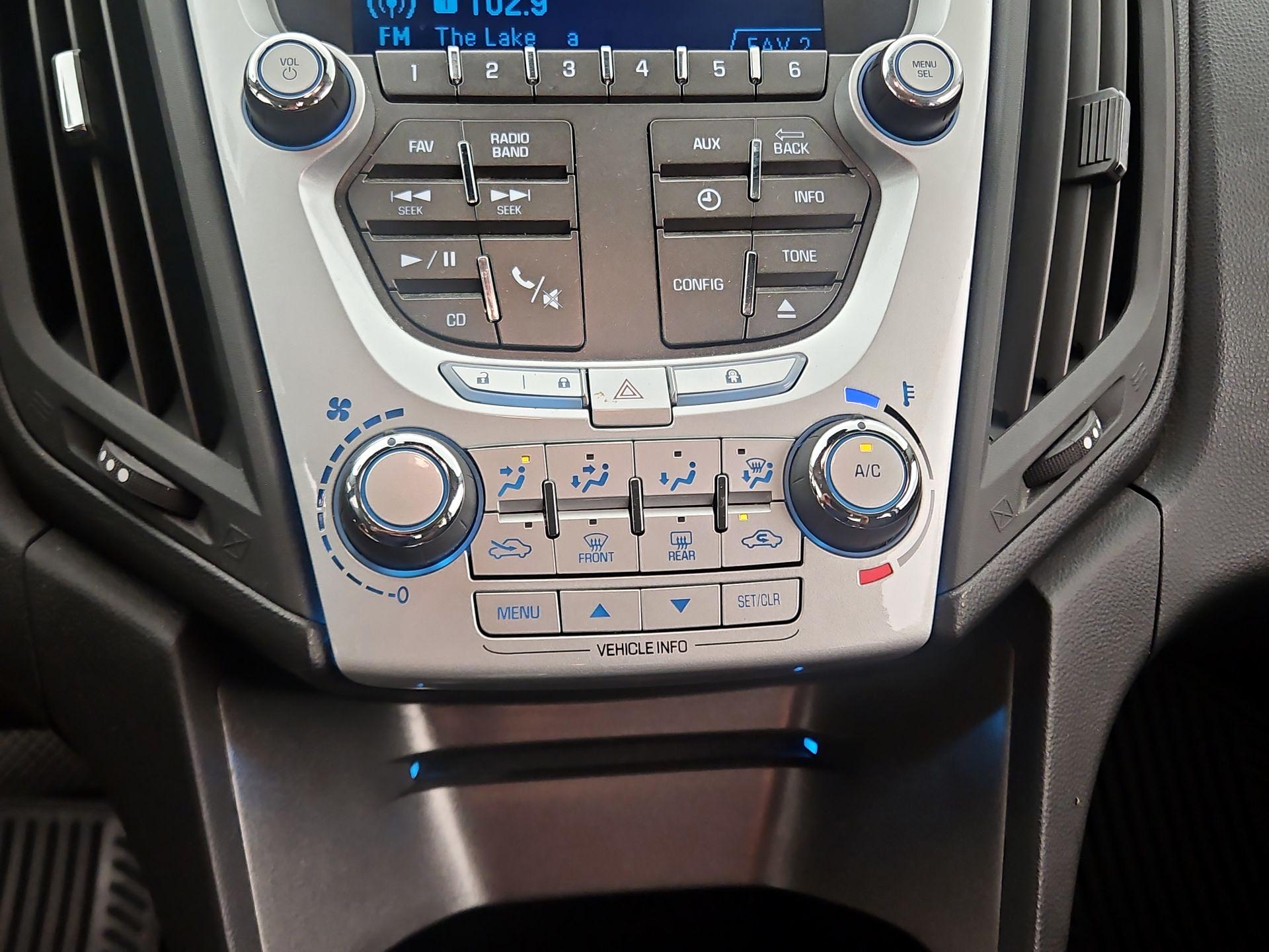 Thumbnail: 2013 Chevrolet Equinox - 15