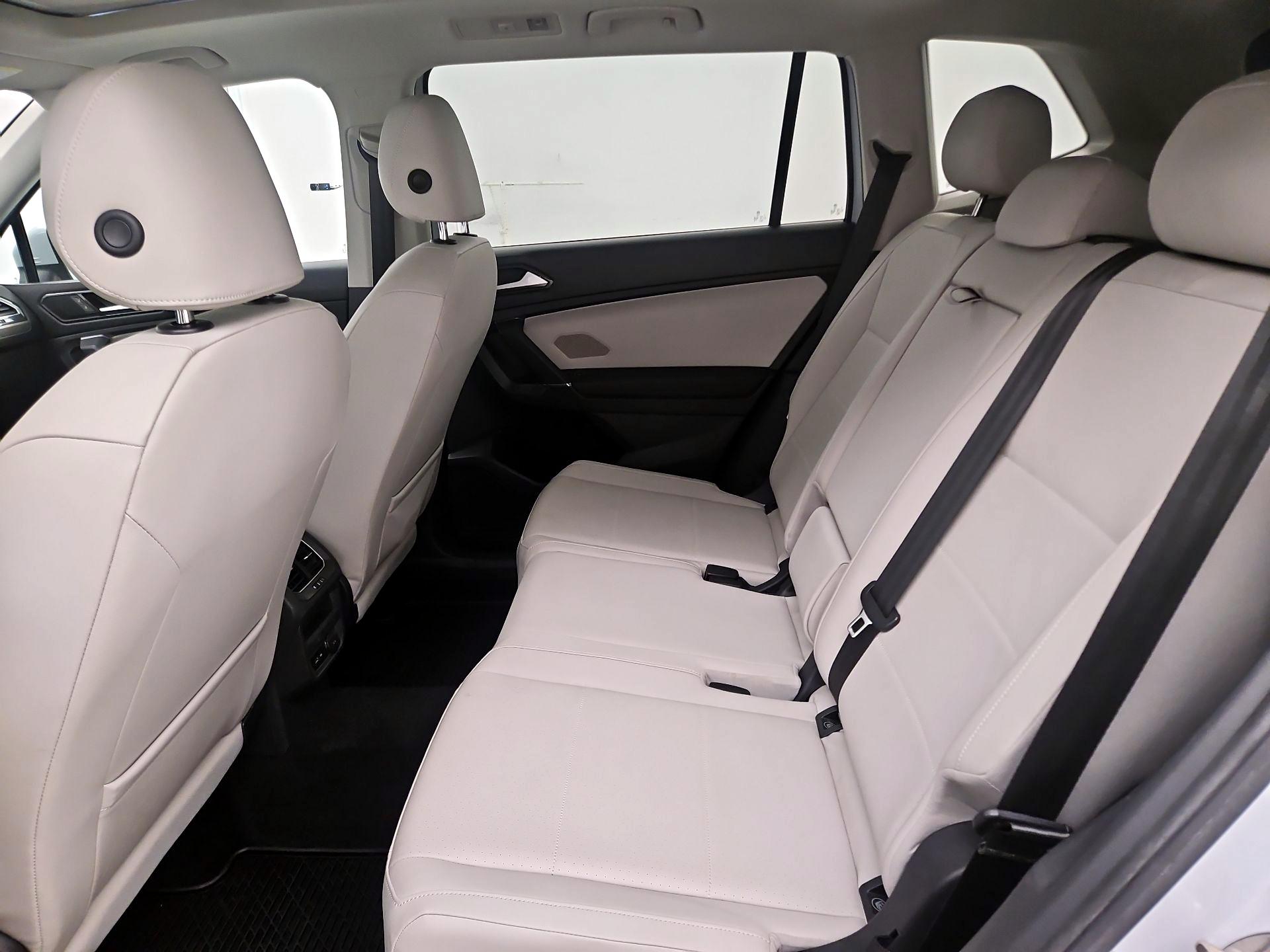 Thumbnail: 2018 Volkswagen Tiguan - 19