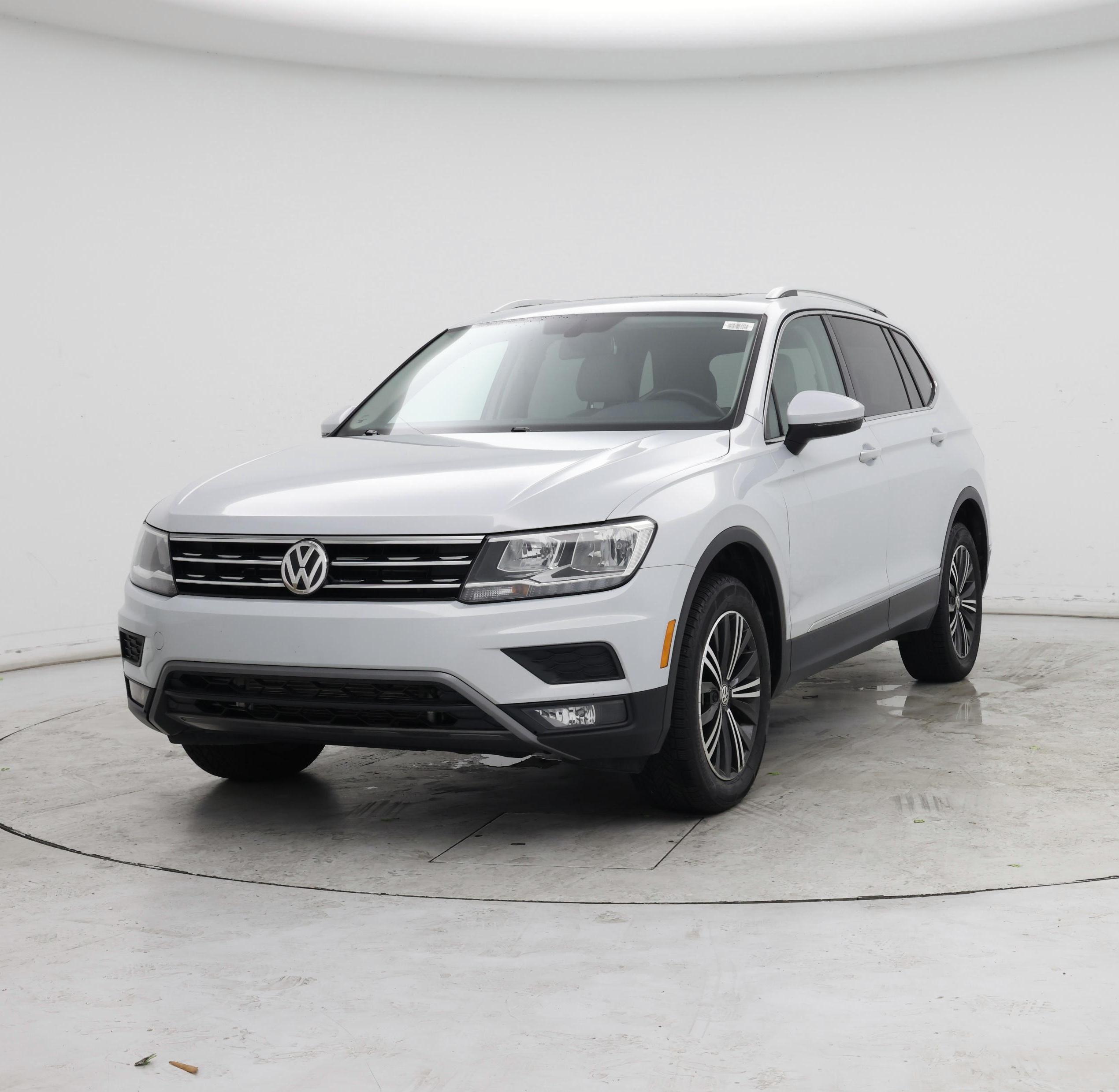 Thumbnail: 2018 Volkswagen Tiguan - 4