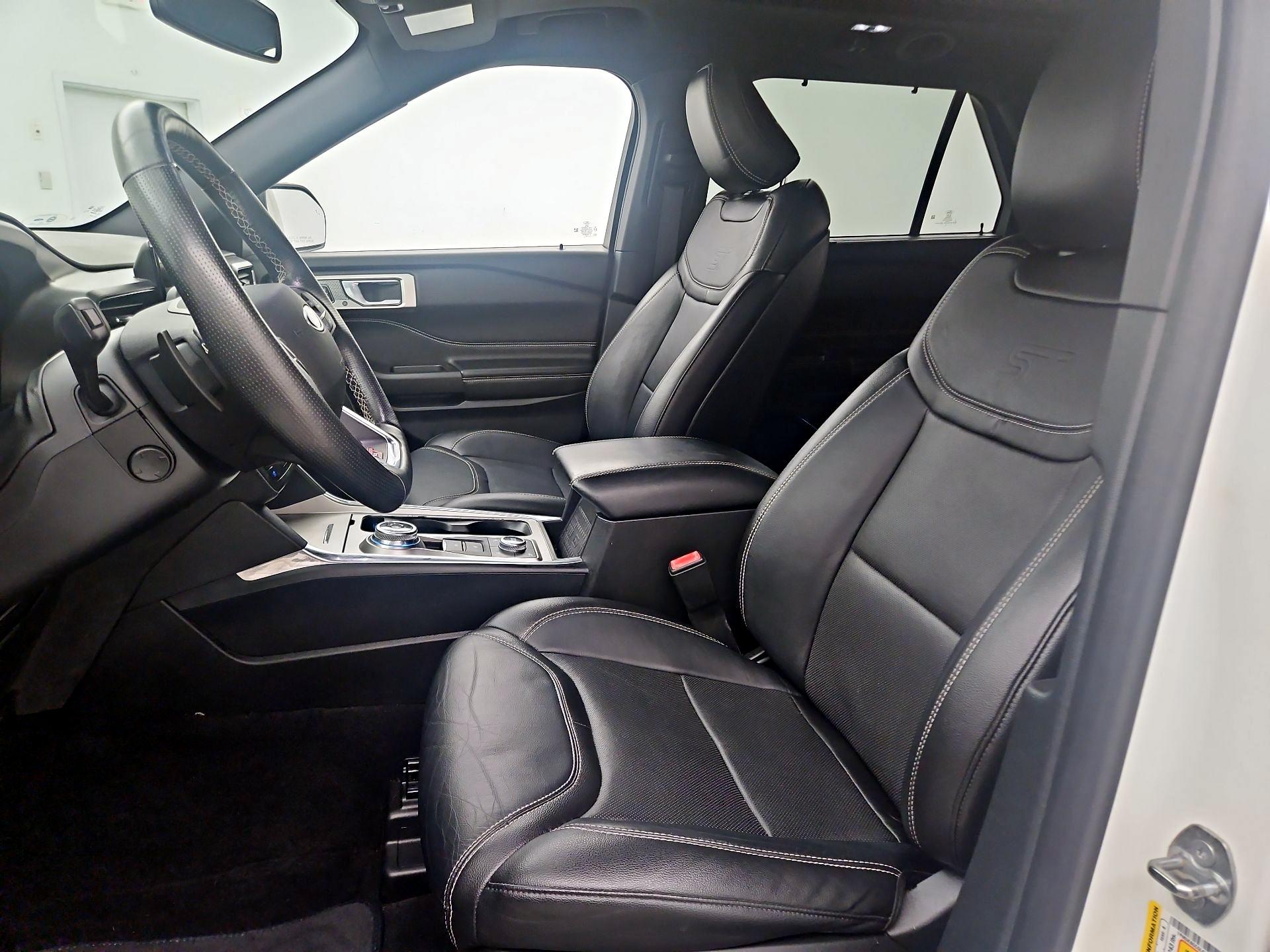 Thumbnail: 2020 Ford Explorer - 11