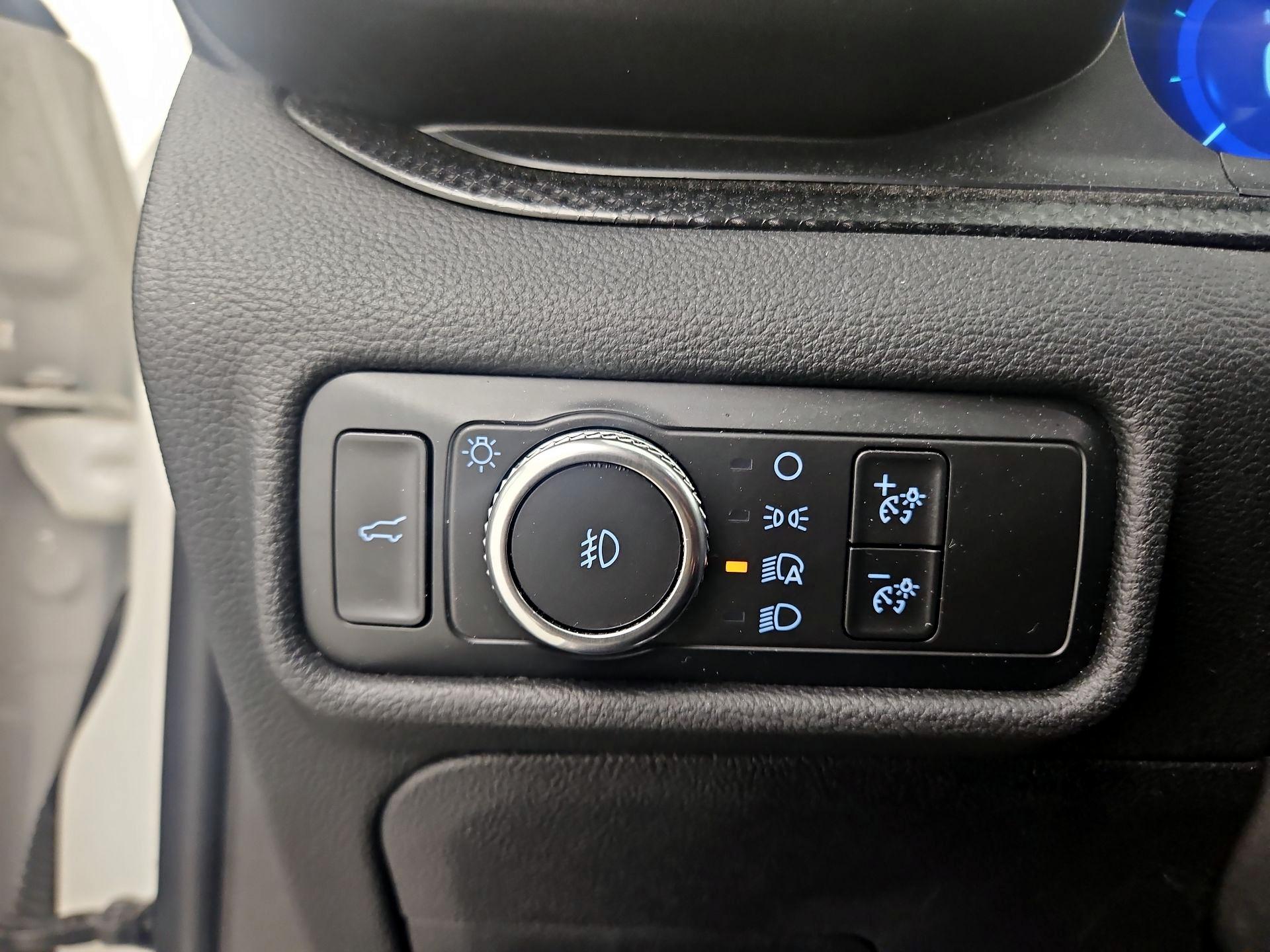 Thumbnail: 2020 Ford Explorer - 13