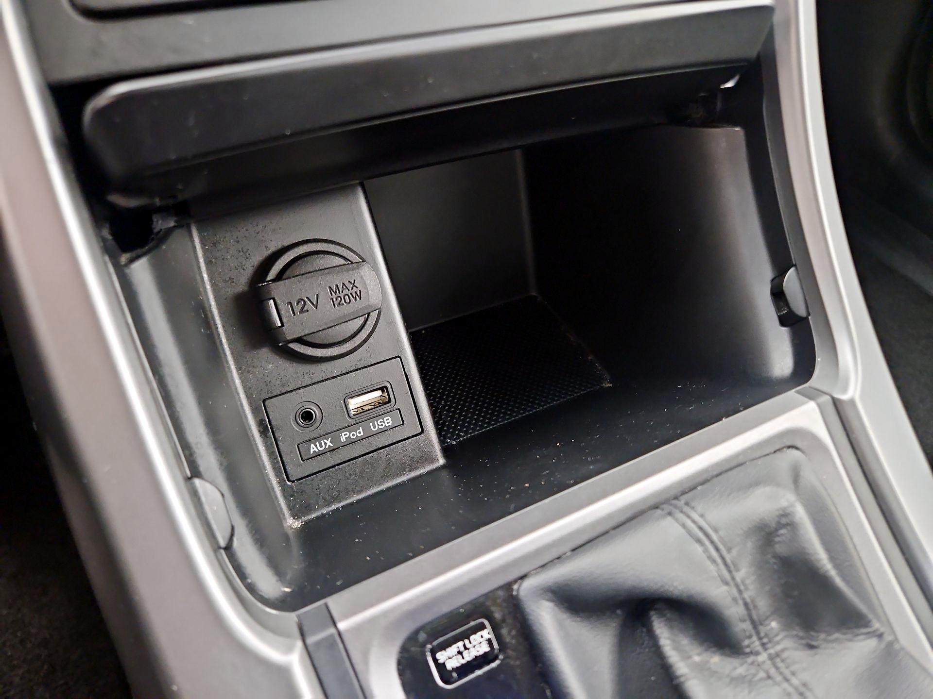 Thumbnail: 2014 Hyundai Elantra - 18