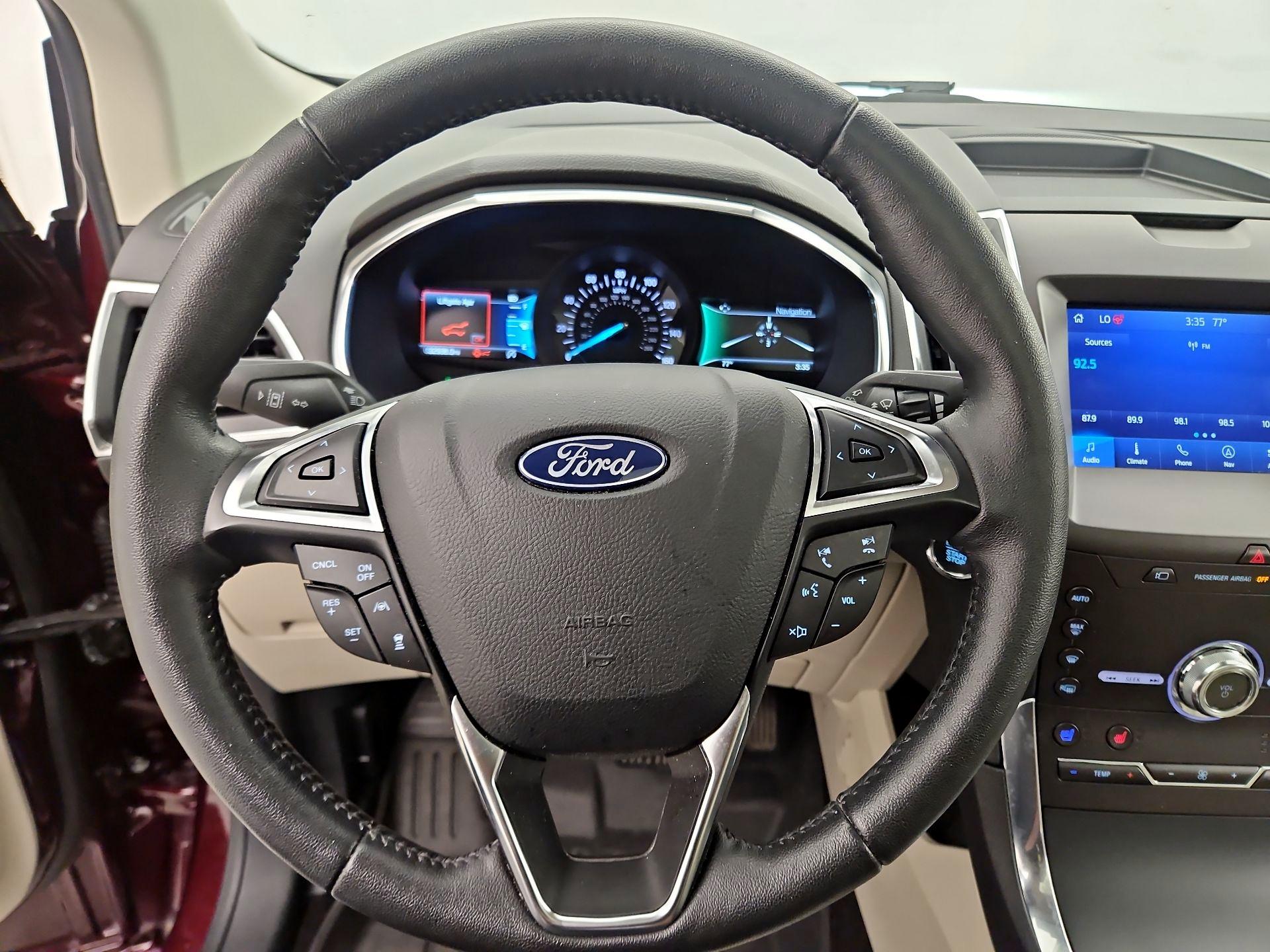 Thumbnail: 2020 Ford Edge - 10