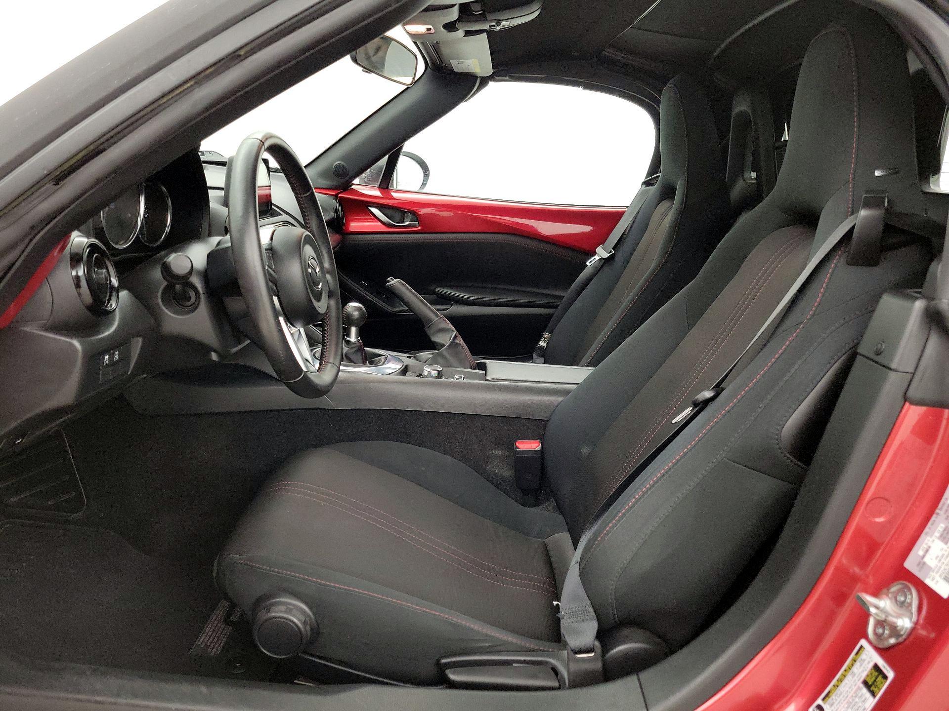 Thumbnail: 2016 Mazda MX-5 Miata - 11