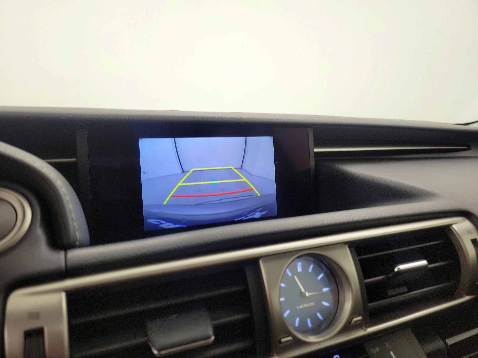 Thumbnail: 2016 Lexus IS - 15