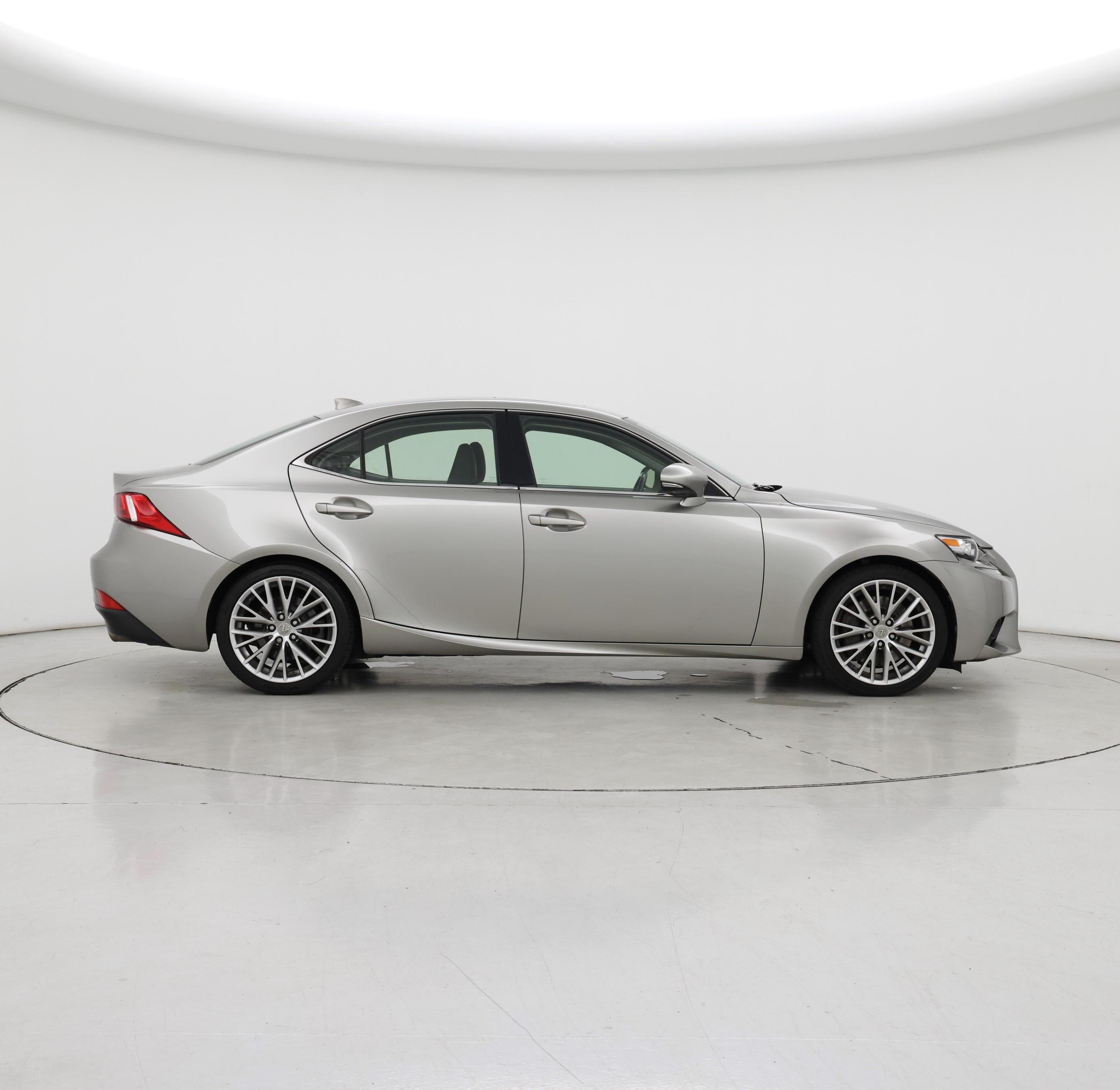 Thumbnail: 2016 Lexus IS - 7