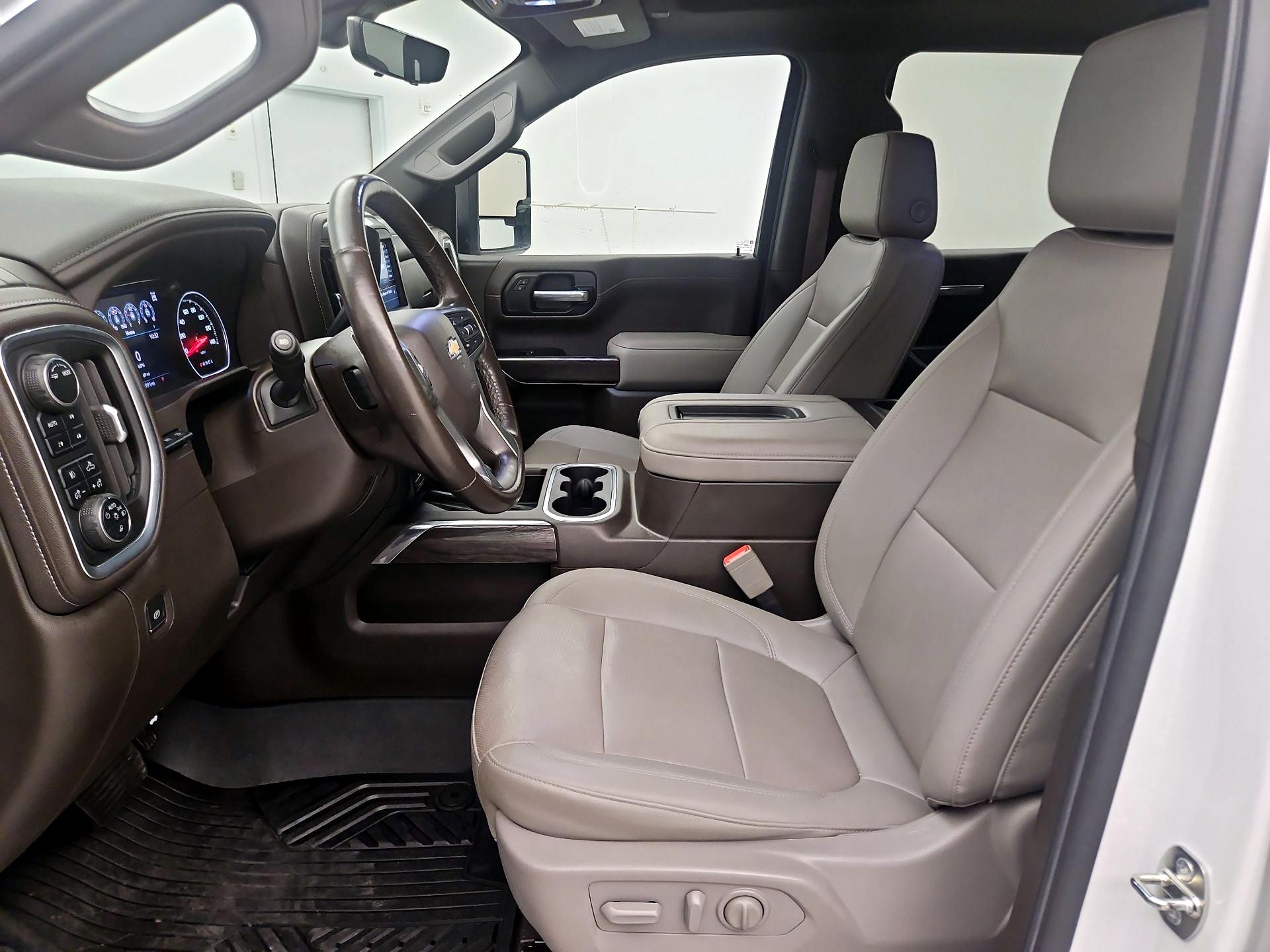Thumbnail: 2022 Chevrolet Silverado 1500 - 11