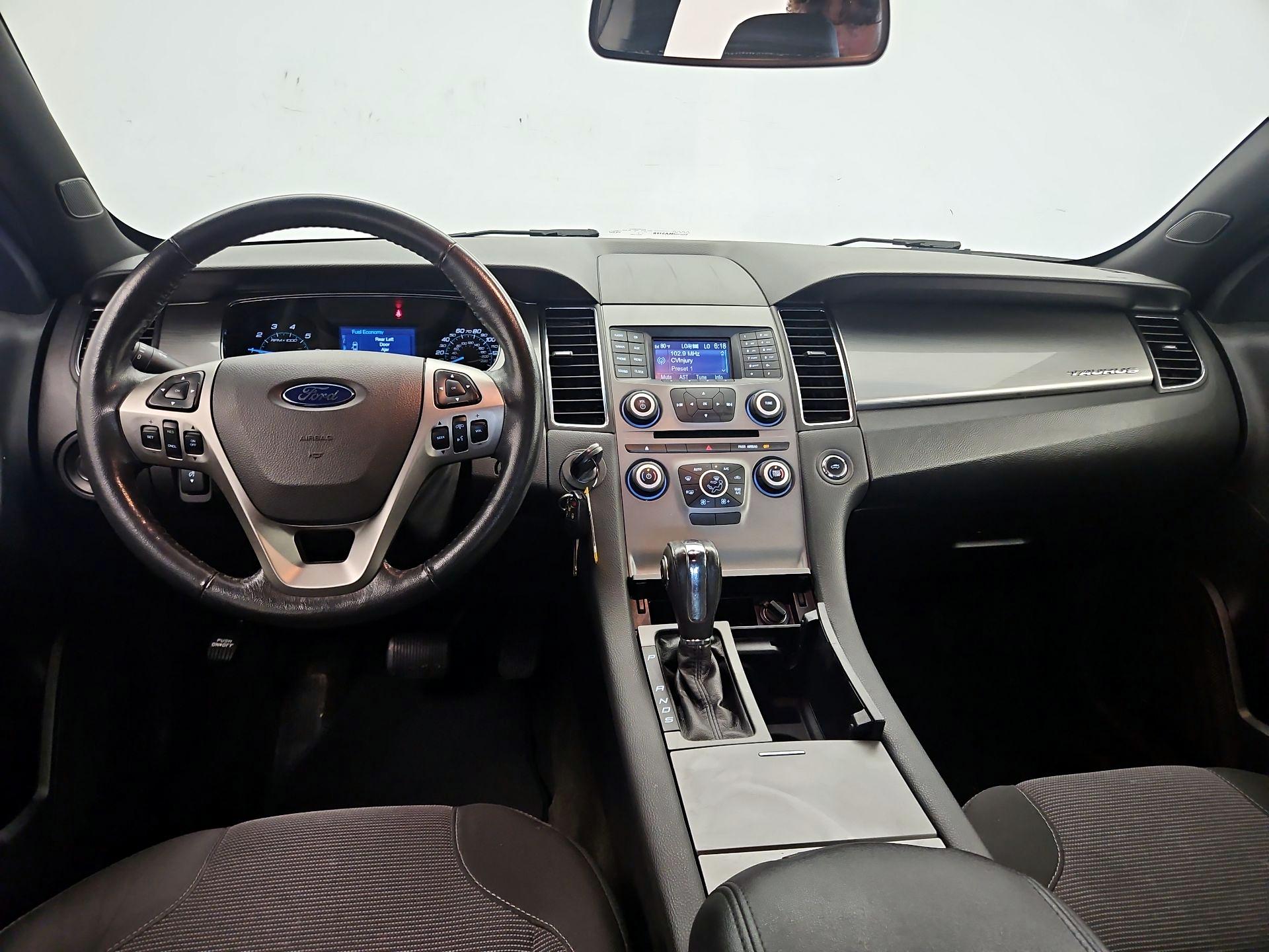 Thumbnail: 2014 Ford Taurus - 9
