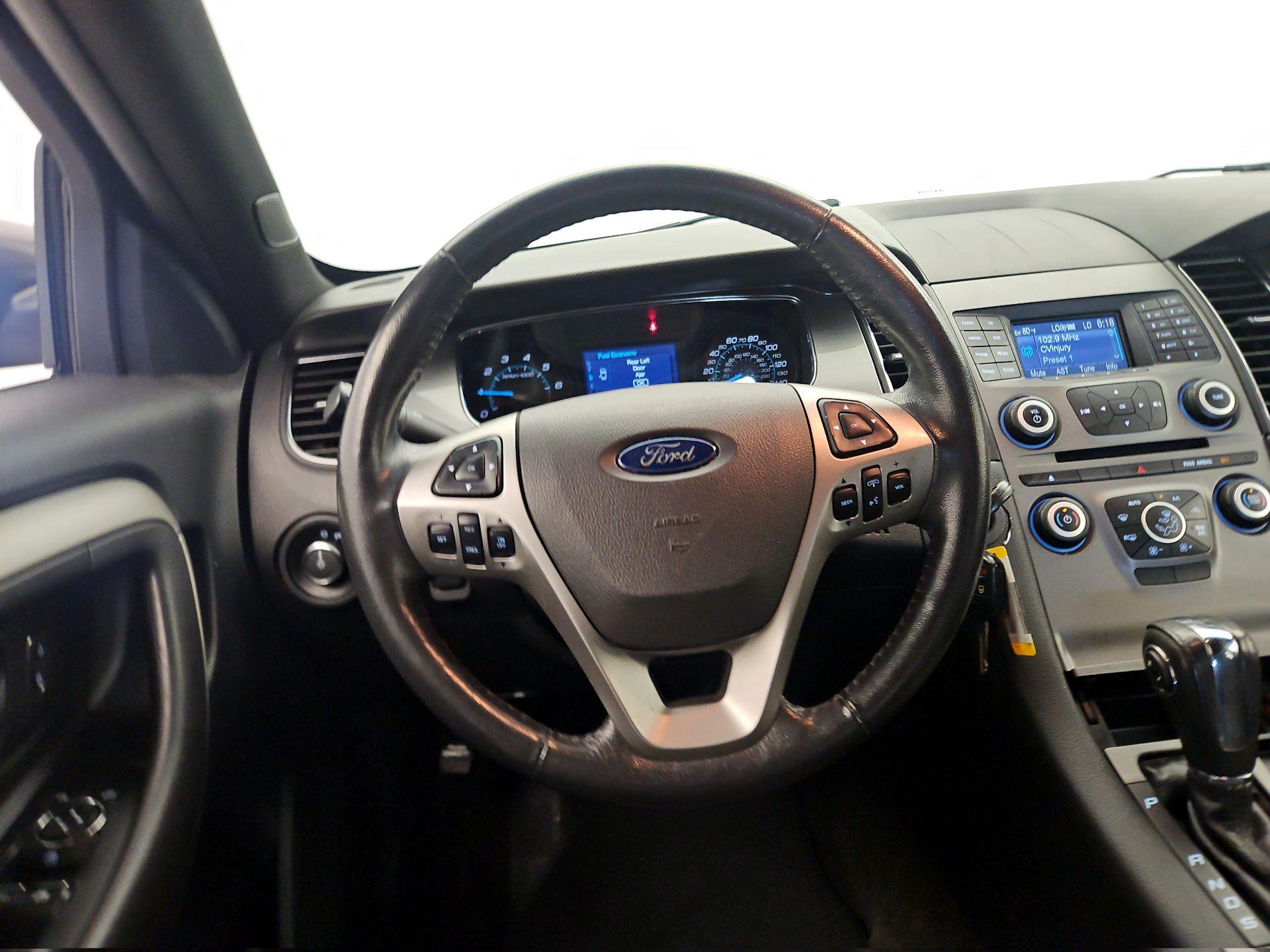 Thumbnail: 2014 Ford Taurus - 10