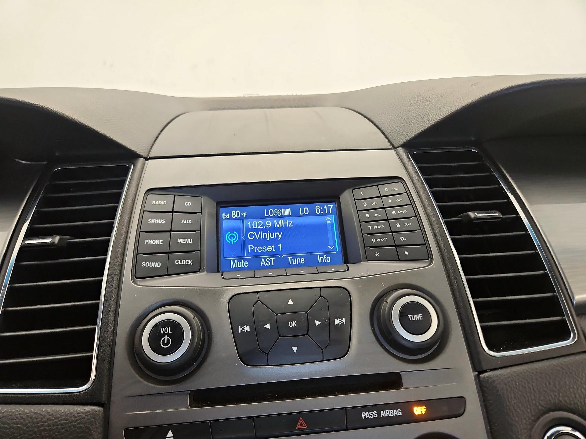 Thumbnail: 2014 Ford Taurus - 14
