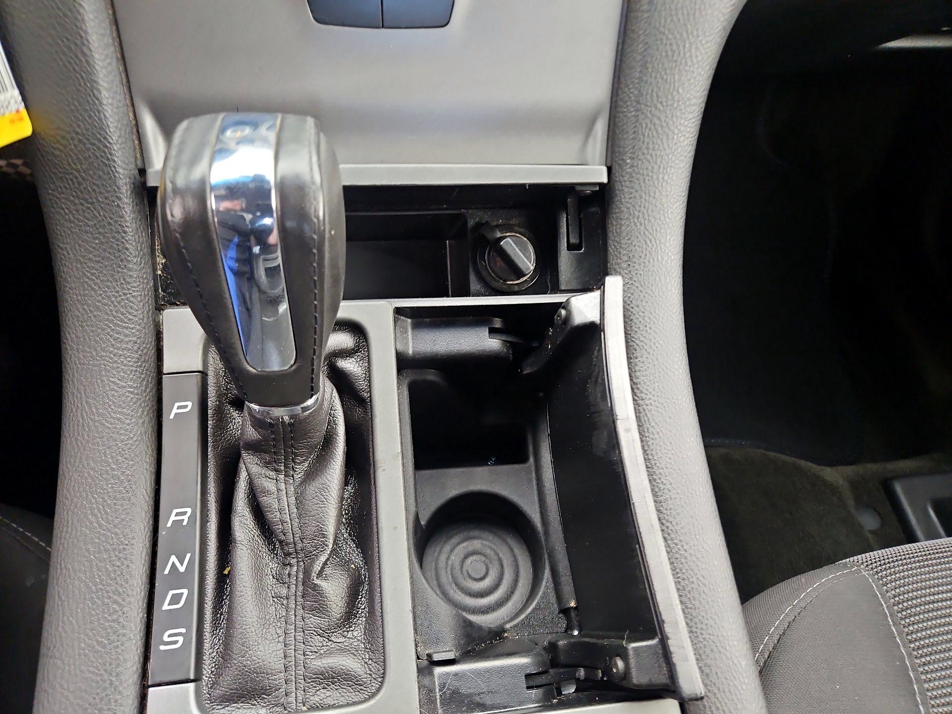 Thumbnail: 2014 Ford Taurus - 16