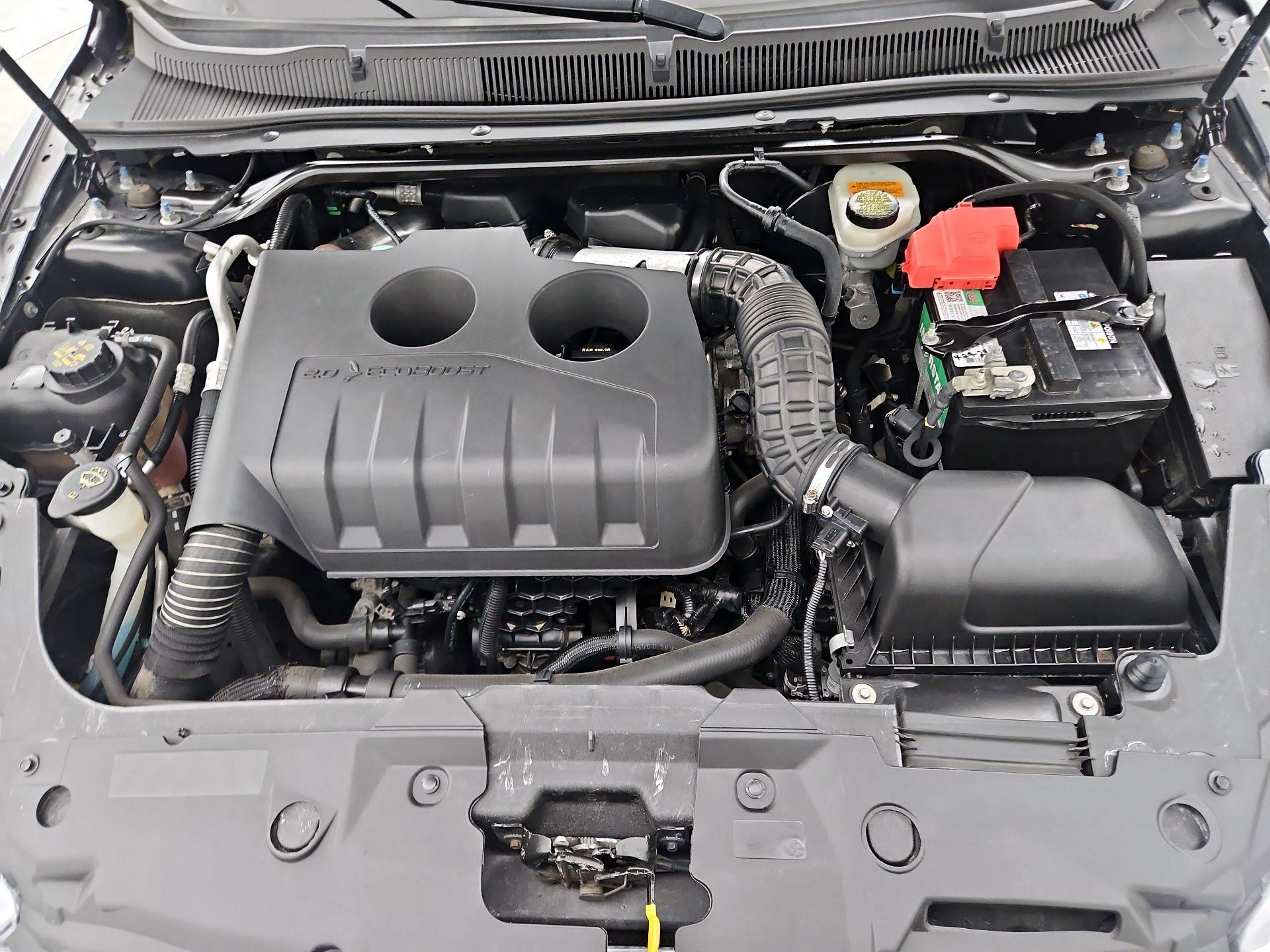 Thumbnail: 2014 Ford Taurus - 20