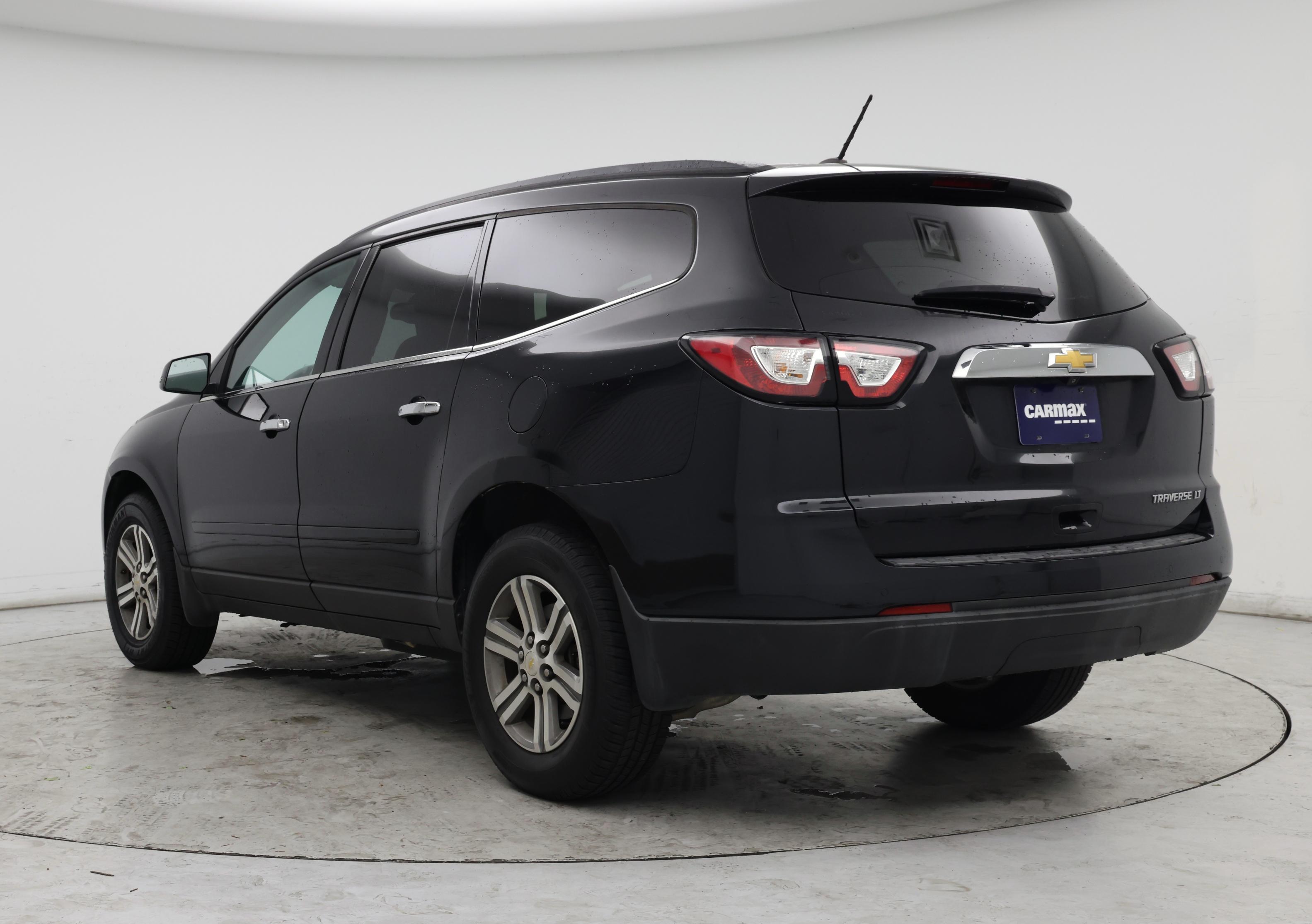 Thumbnail: 2015 Chevrolet Traverse - 2