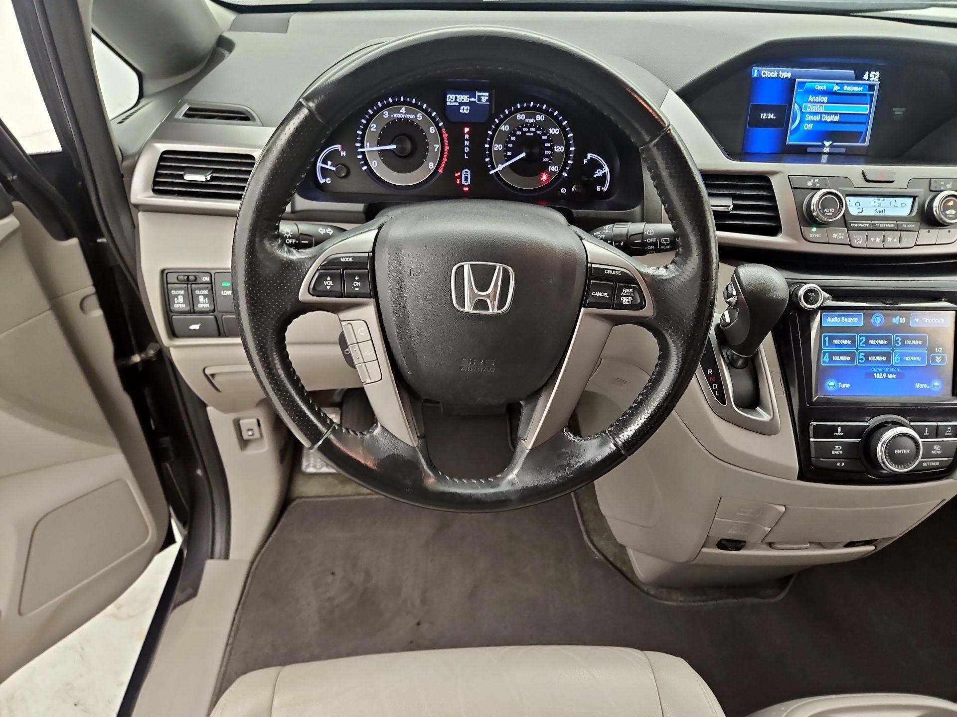 Thumbnail: 2016 Honda Odyssey - 10