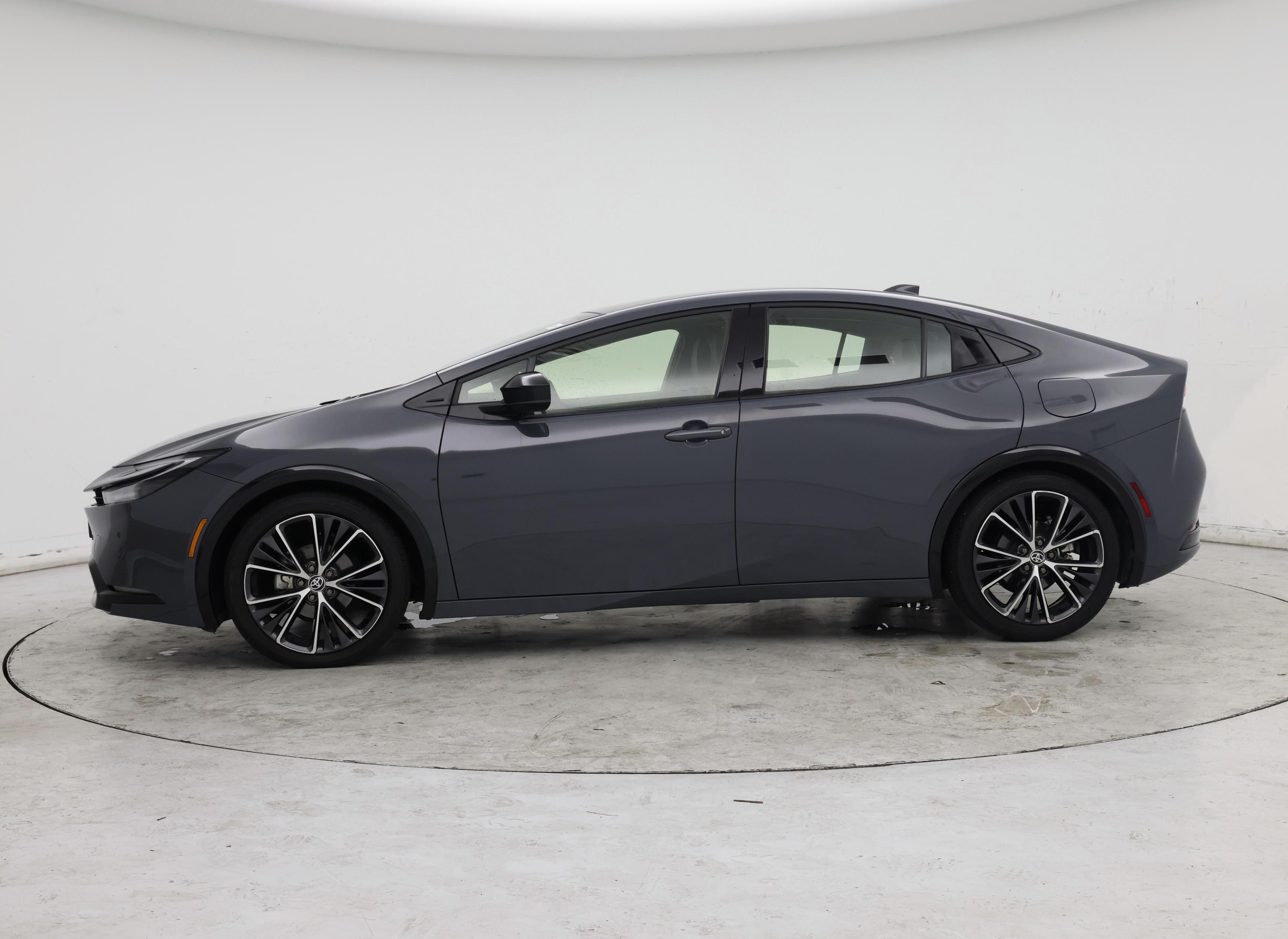 Thumbnail: 2024 Toyota Prius - 3