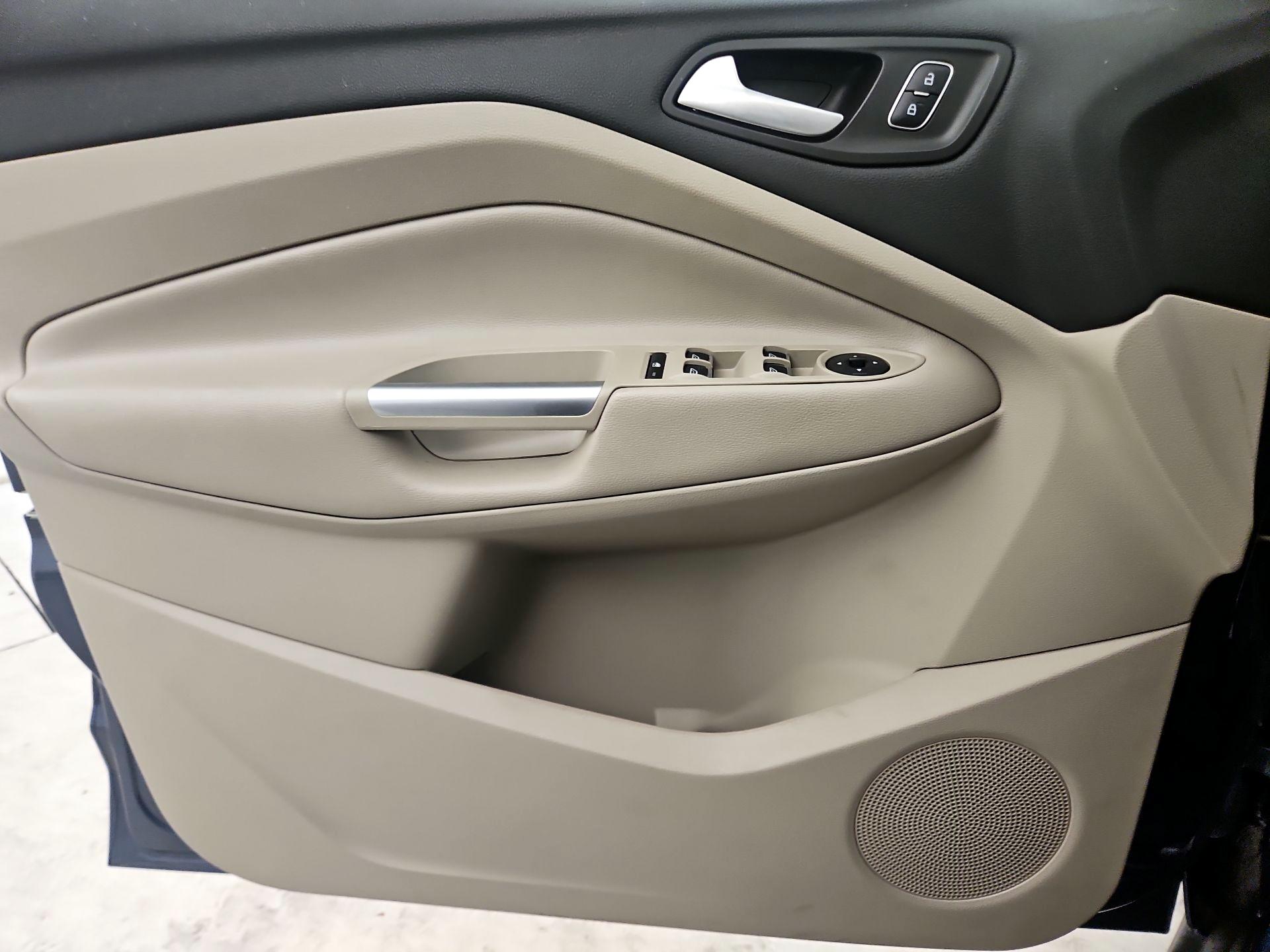 Thumbnail: 2018 Ford C-Max - 12